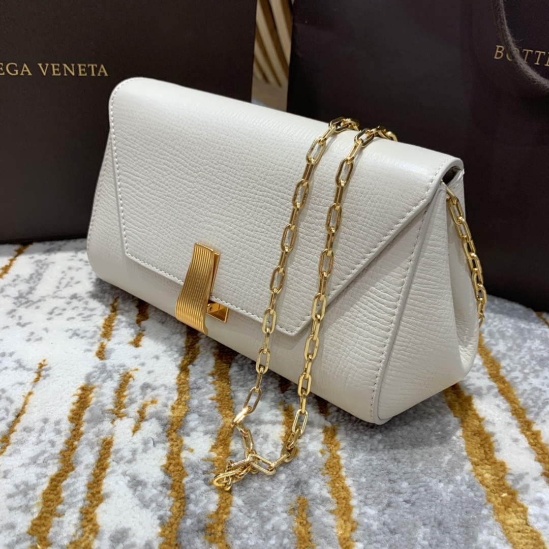 Bottega Veneta Mini Angle Palmellato Bag White. For Women. Women's Bags 7.5in/19cm - Soul Replicas