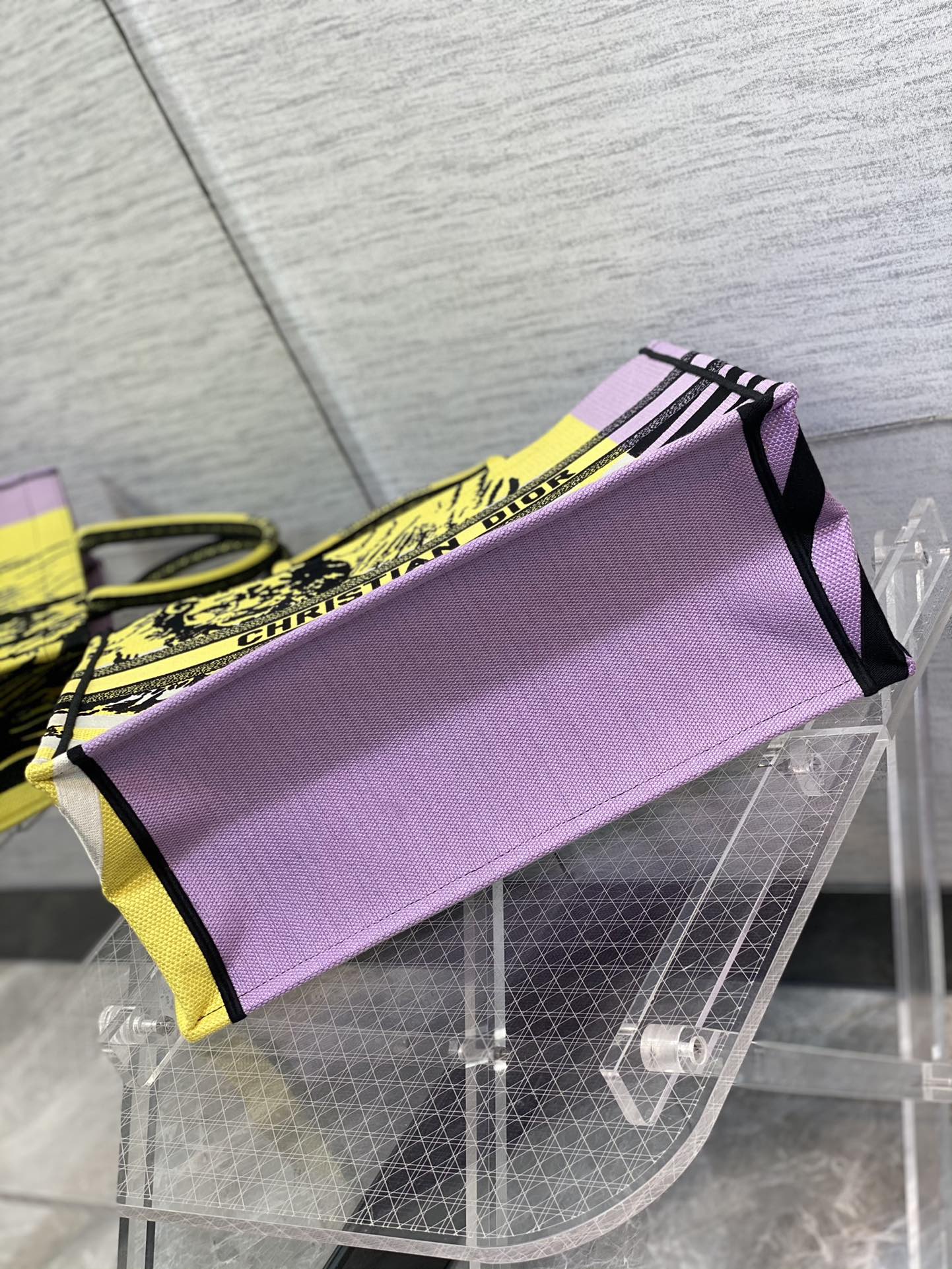 Christian Dior Large Dior Book Tote Bright Yellow and Pink D-Jungle Pop Embroidery. Yellow/Pink. For Women Women's Handbags. 41cm CD M1286ZRON_M886 - Soul Replicas