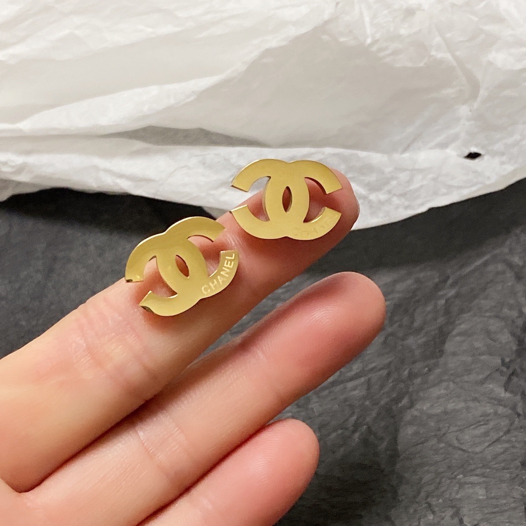 Chanel Earrings - Soul Replicas