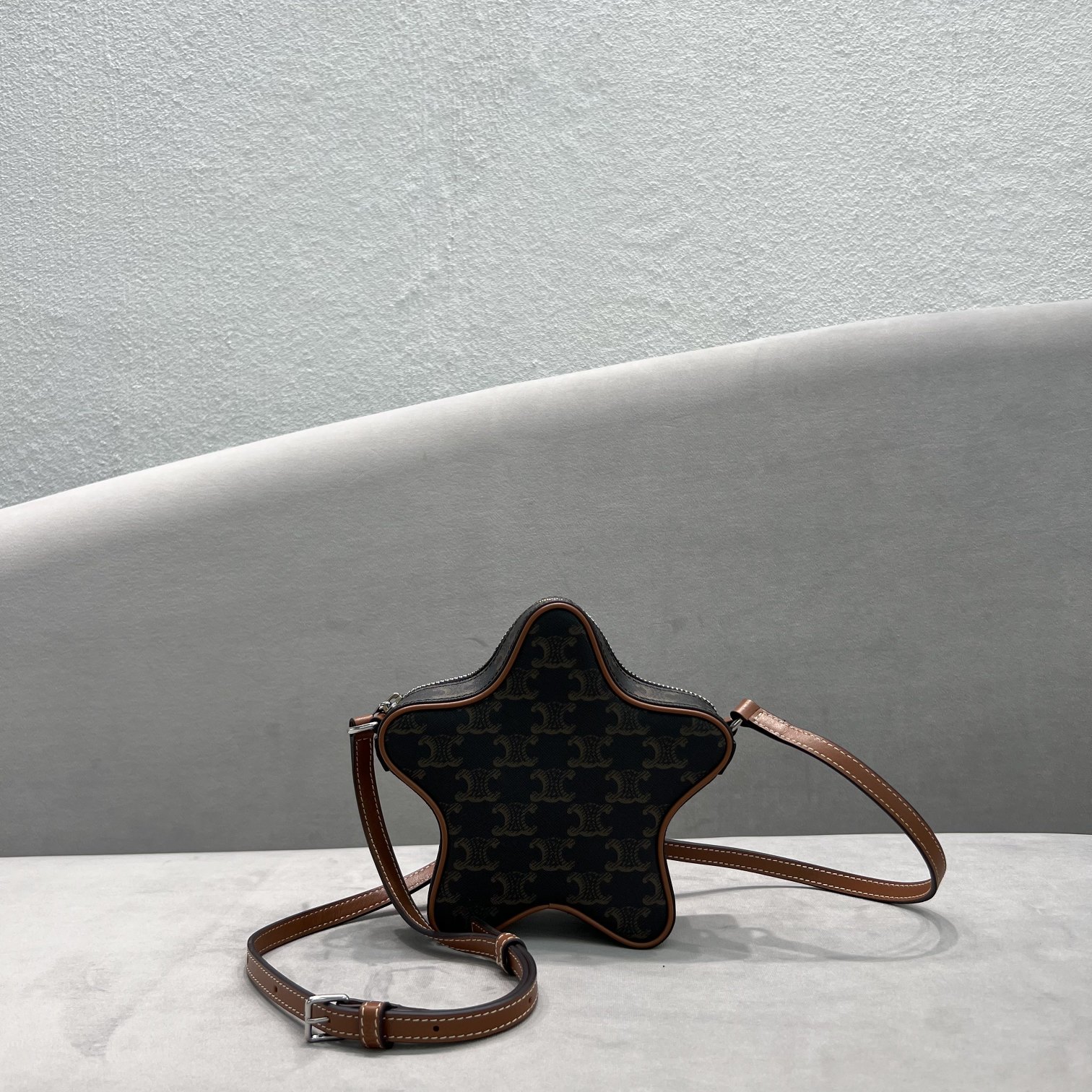 Celine Small Etoile In Triomphe Canvas Brown For Women 7in/18cm 198762BZJ.04LI - Soul Replicas