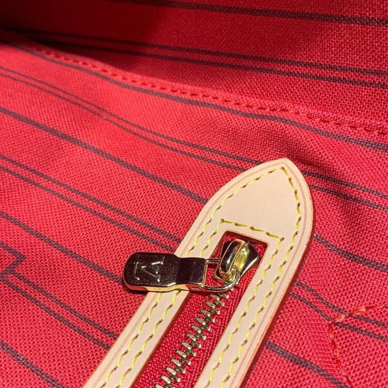 Louis Vuitton Neverfull MM Tote Bag Monogram Canvas Cerise Red For Women. Women-s Handbags. Shoulder Bags 12.2in/31cm LV M41177 - Soul Replicas