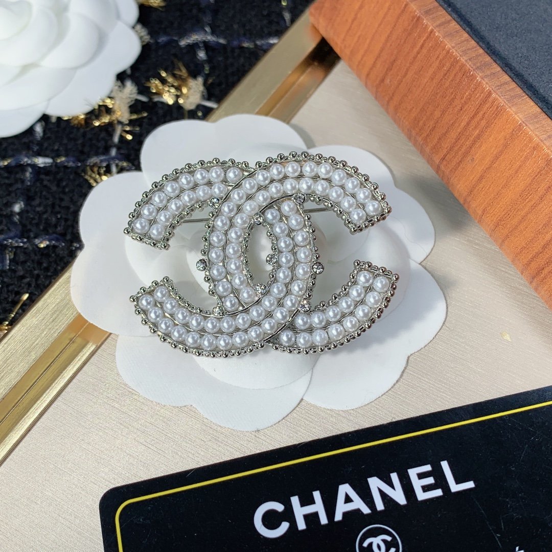 Chanel Brooch - Soul Replicas