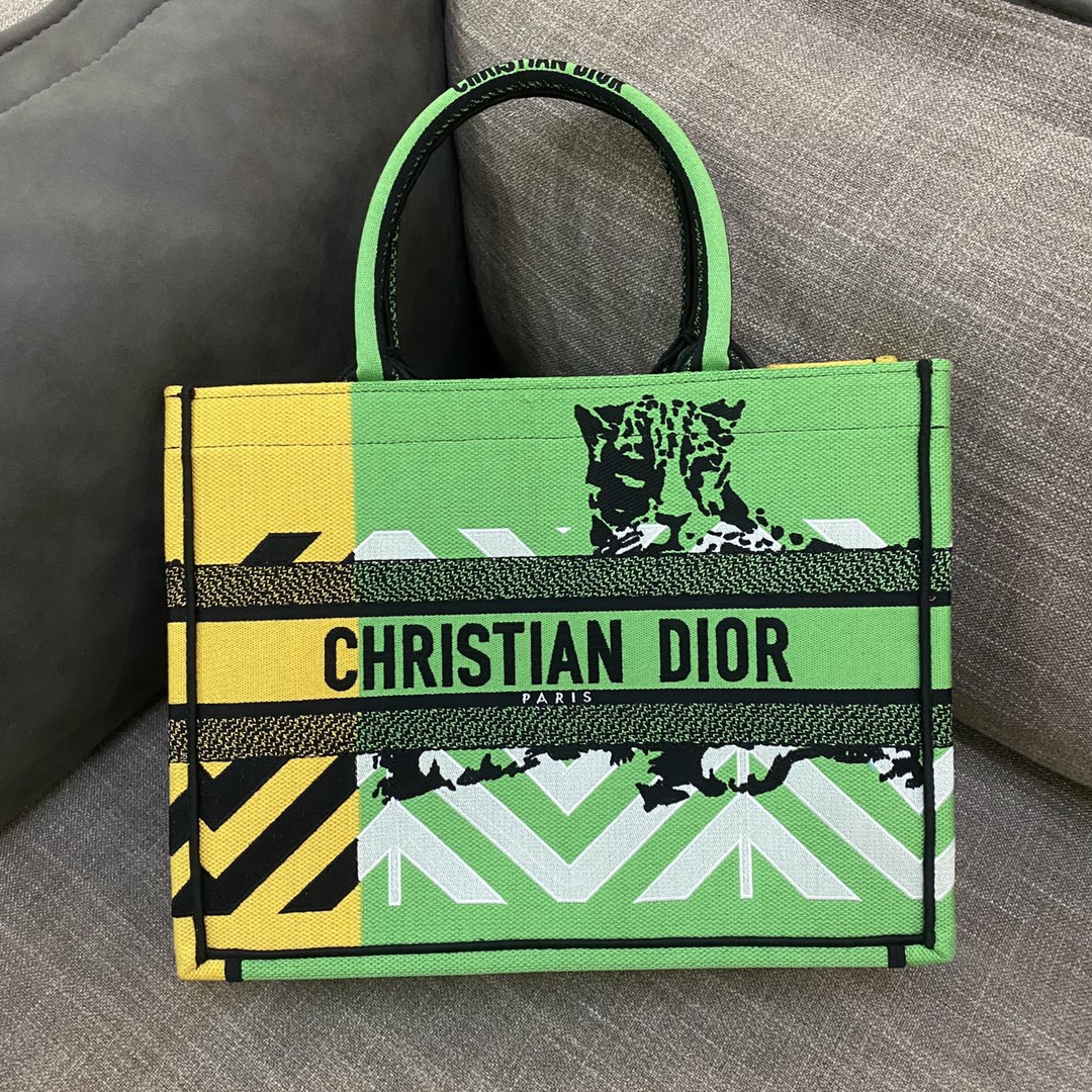 Christian Dior Medium Dior Book Tote Bright Green and Fluorescent Orange D-Jungle Pop Embroidery. Orange/Green. For Women Women's Handbags. 36cm CD M1296ZRON_M887 - Soul Replicas