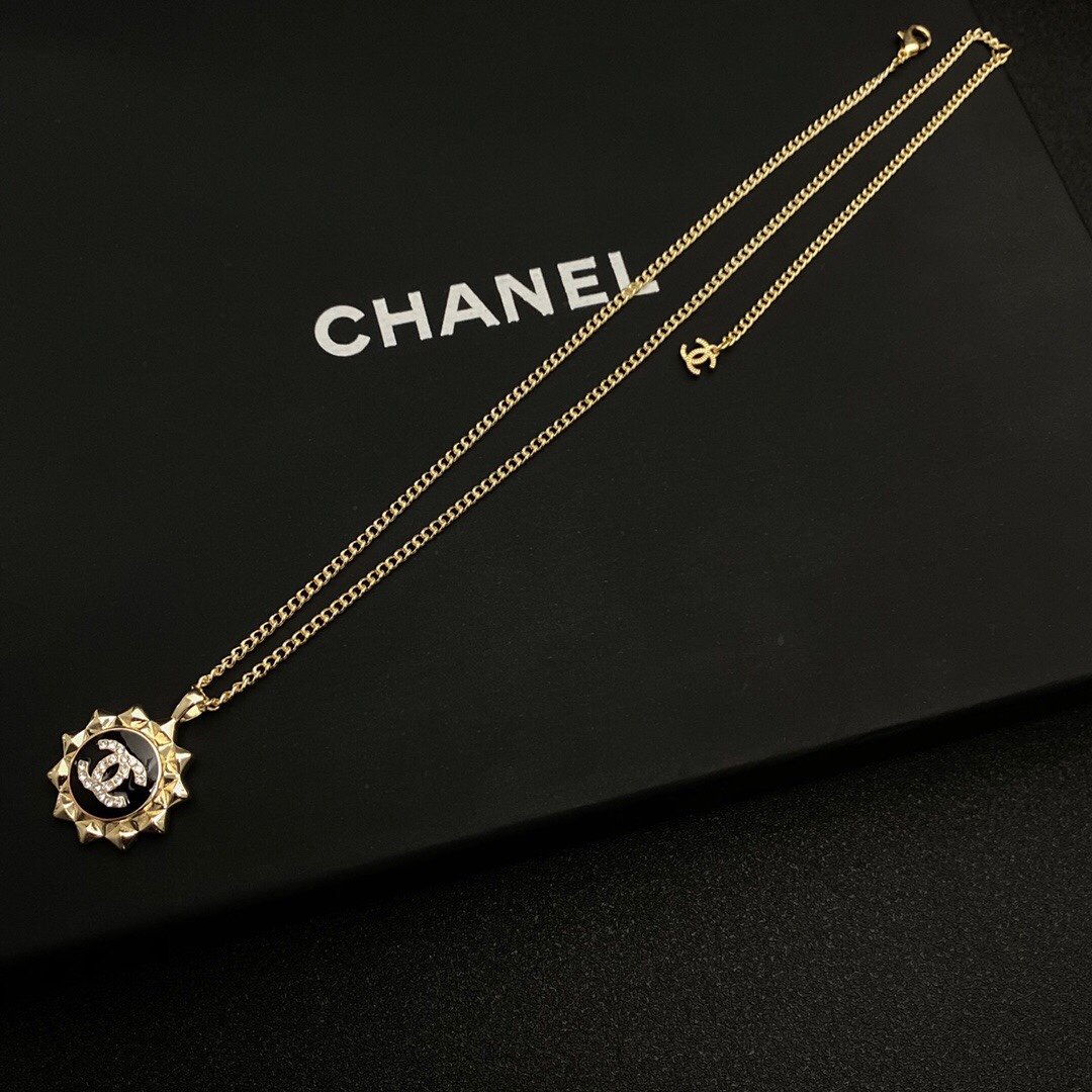 Chanel Necklace - Soul Replicas