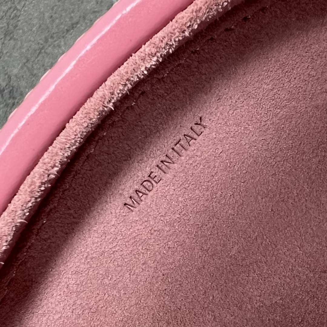 Celine Oval Minaudiere Cuir Triomphe PiNike For Women 6in/11.5cm  - Soul Replicas