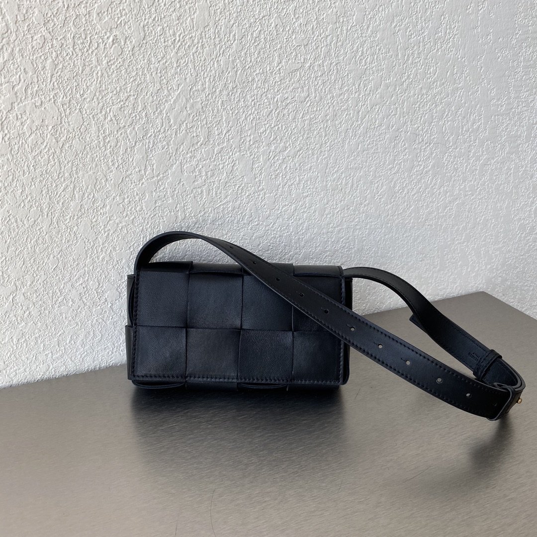 Bottega Veneta Belt Cassette Black. For Women. Women's Bags 7in/18cm 668572VMAY18425 - Soul Replicas