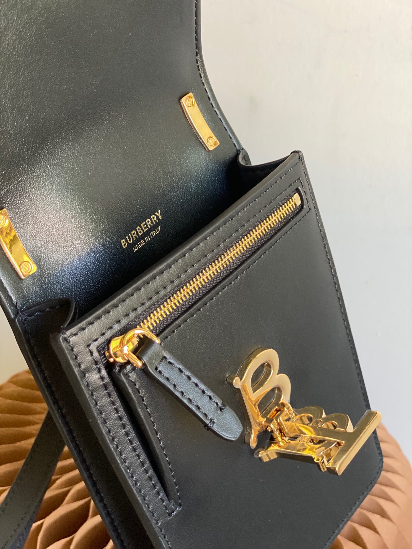 Burberry Robin Bag Monogram Black For Women. Women-s Bags 7.5in/14cm 80330421 - Soul Replicas