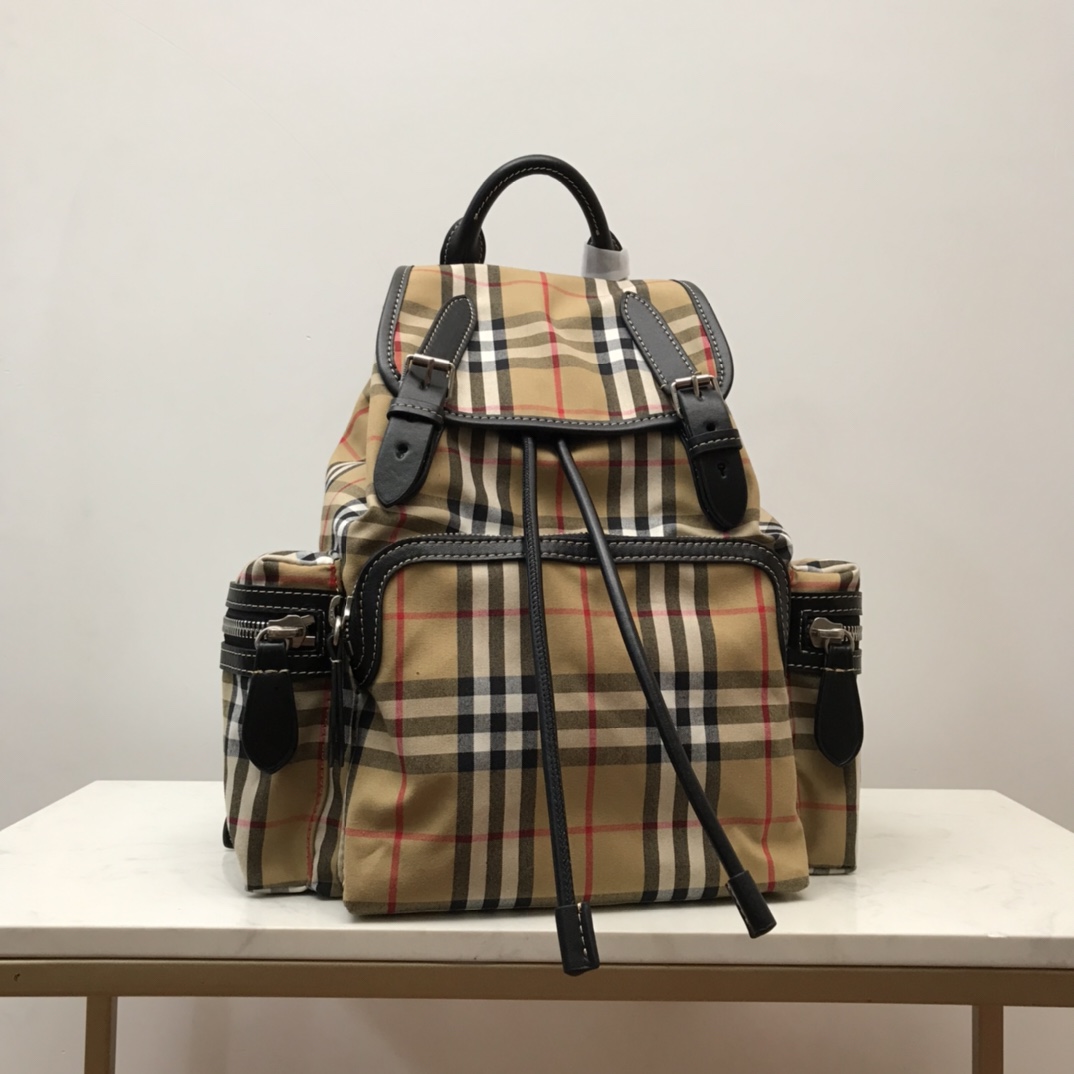 Burberry Medium Rucksack In Vintage Check Cotton Canvas-Sandy For Women. Women-s Bags 13in/33cm - Soul Replicas