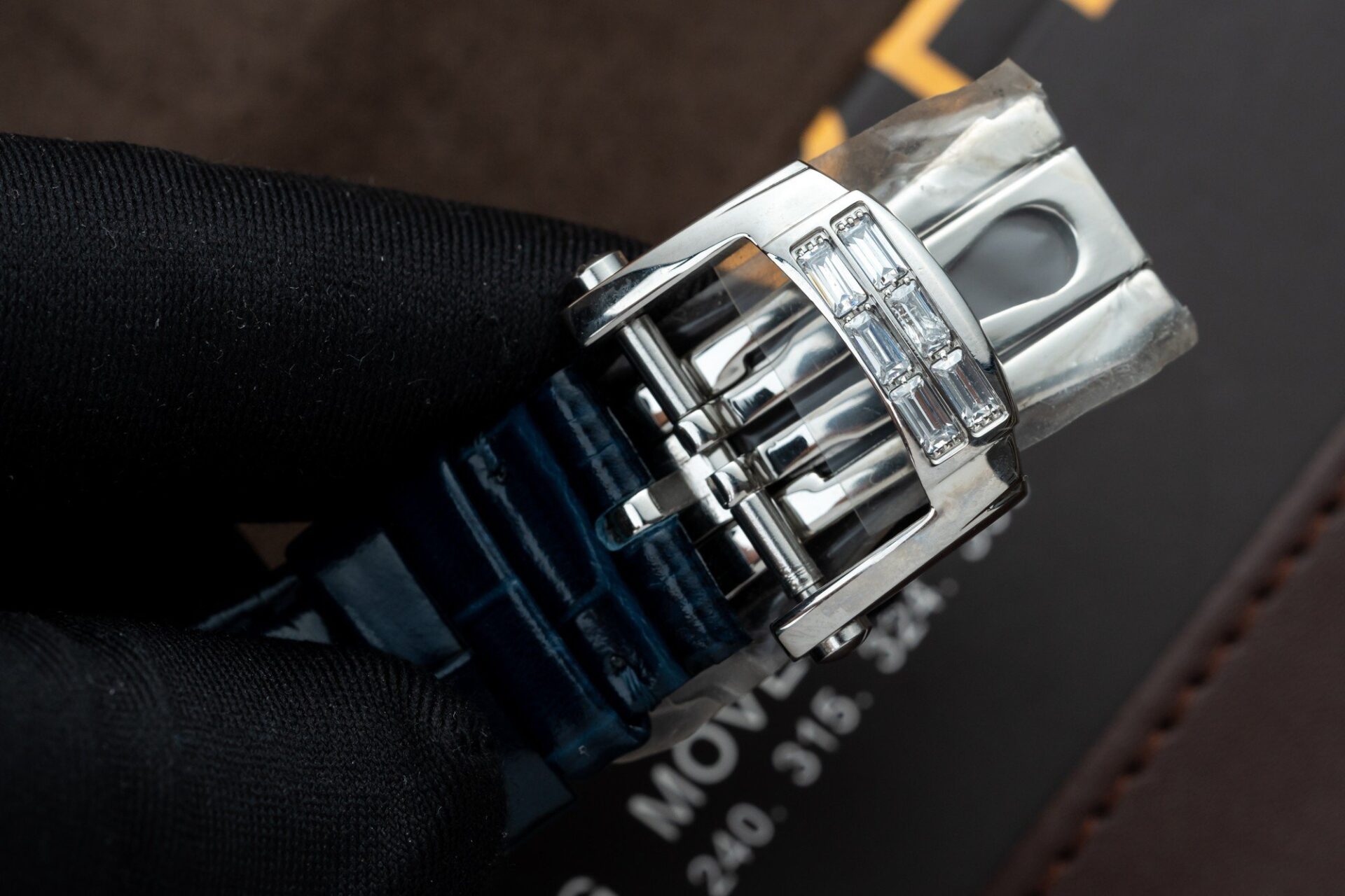 Patek Philippe Nautilus 5724G Replica Watch Blue GRF 40mm - Soul Replicas