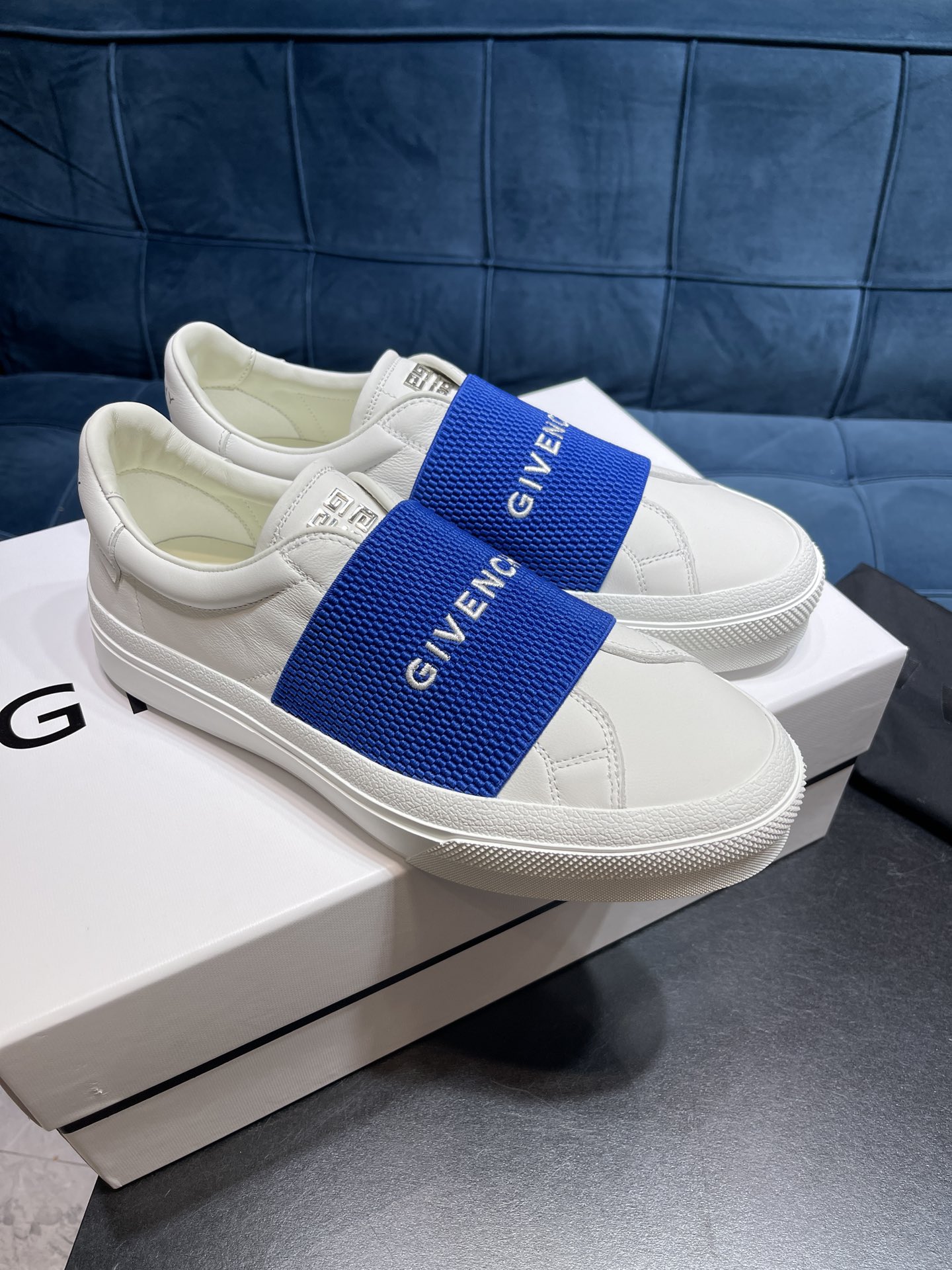 Givenchy Sneakers With Elastic Band Blue For Men GVC BH005XH14X-145 - Soul Replicas