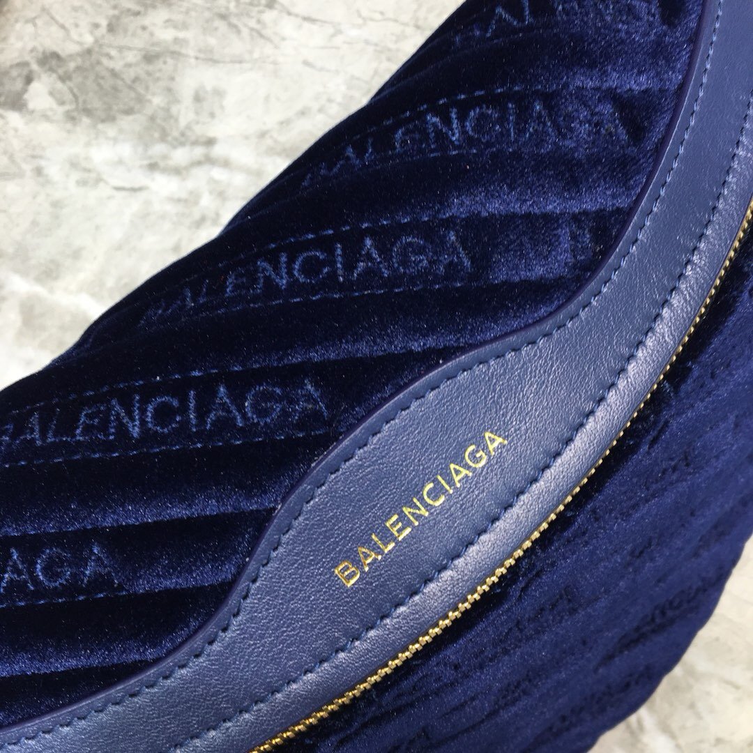 Balenciaga Souvenir XXS Belt Bag In Dark Blue. For Women. Women-s Bags 11.8in/30cm - Soul Replicas