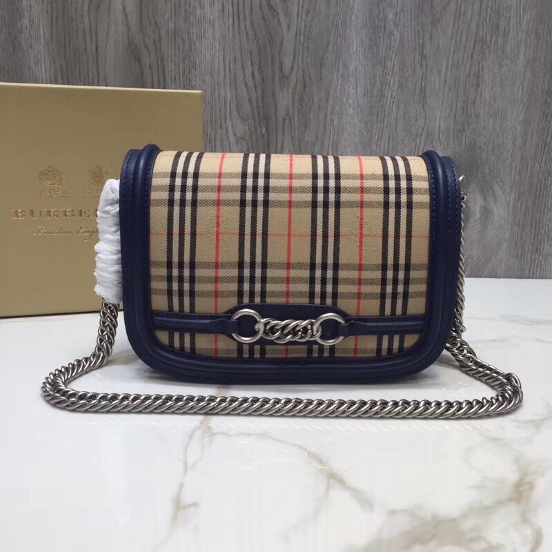 Burberry 1983 Check LiNike Bag Black For Women. Women-s Bags 9in/23cm - Soul Replicas