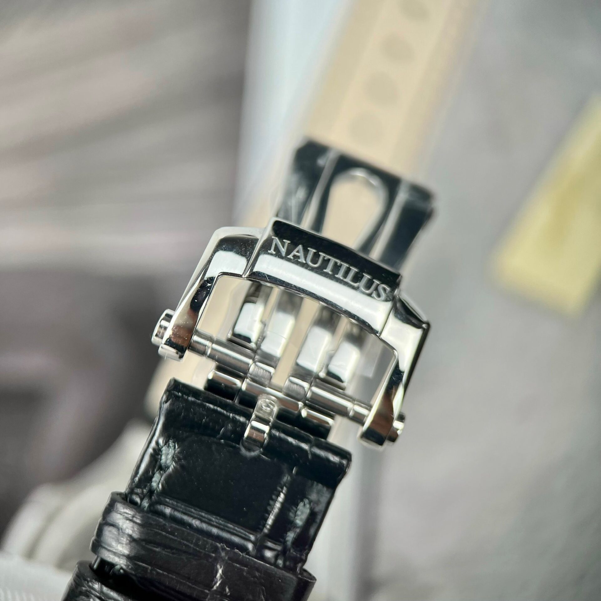 Patek Philippe Nautilus 5711 Replica Watch Leather Strap Green Dial 40mm - Soul Replicas