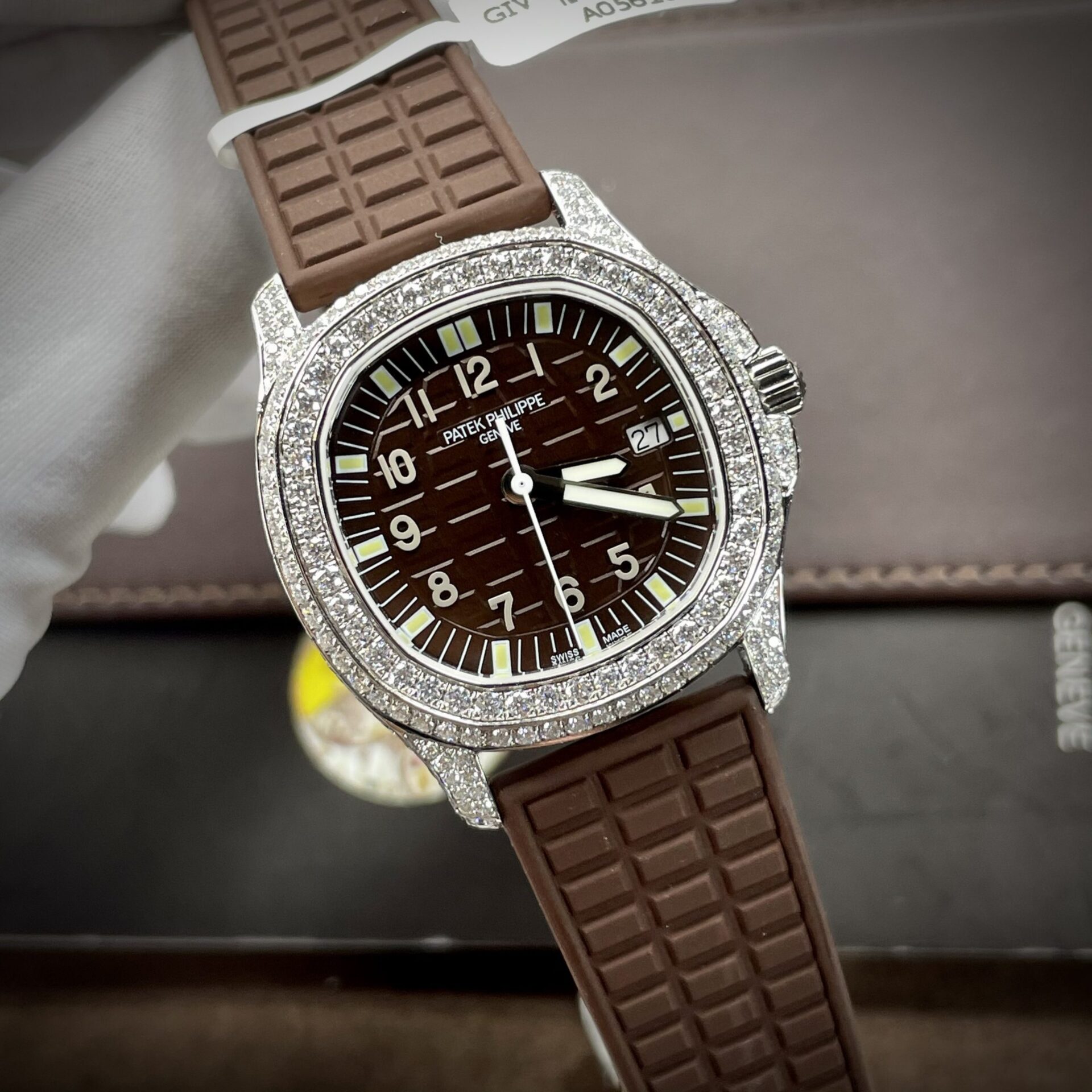 Patek Philippe Replica Watch Aquanaut 5067 Dial Brown Custom Diamonds Moissanite 35.6mm - Soul Replicas
