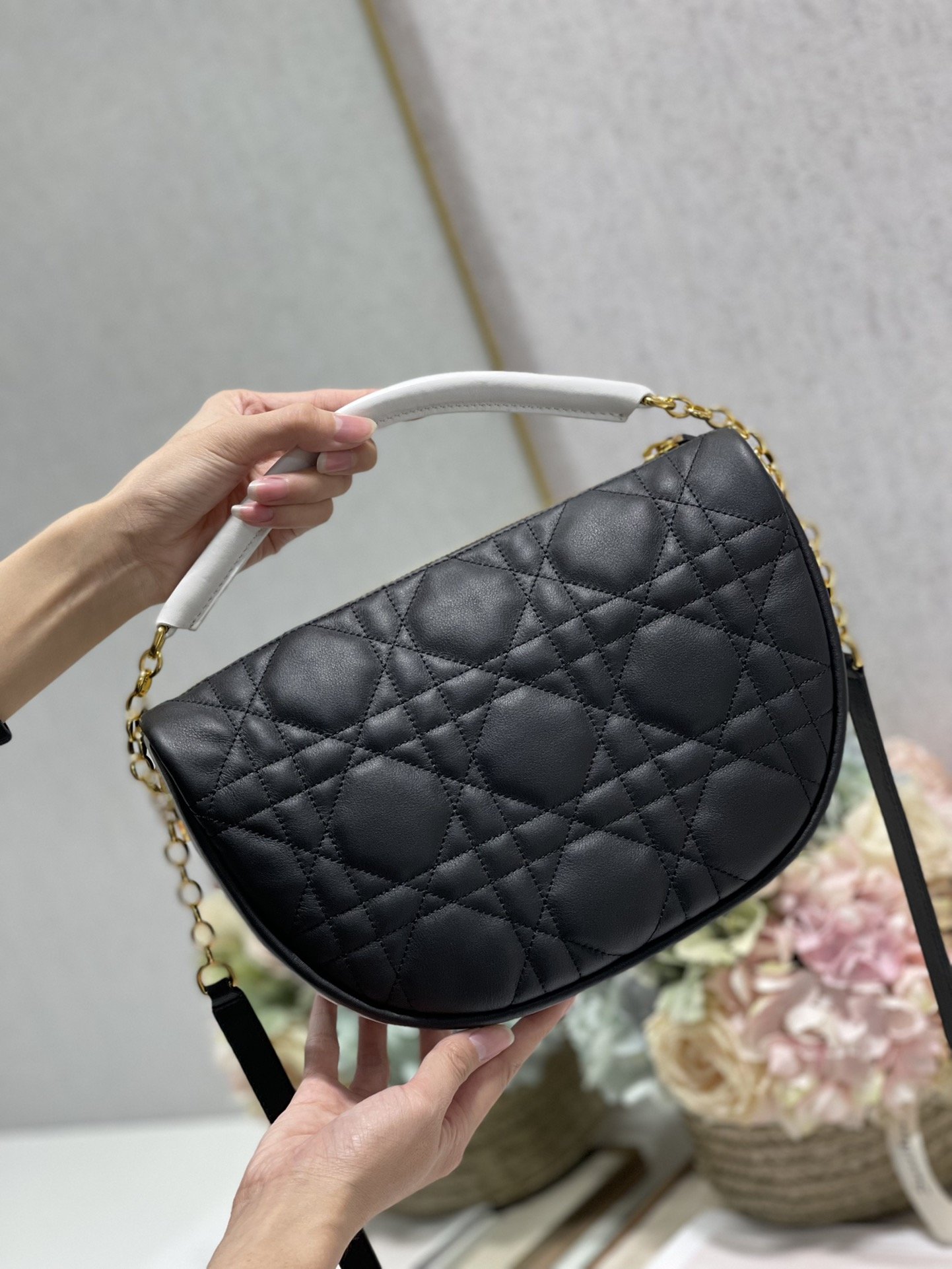 Christian Dior Medium Dior Vibe Hobo Bag Black Cannage. Black. For Women Women-s Handbags. Crossbody Bags. 30cm CD M7201ONOA_M911 - Soul Replicas
