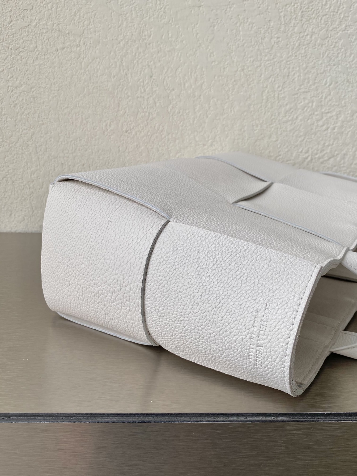 Bottega Veneta Arco Tote Bag For Women 11.8in/30cm In Chalk 652867VCP119009 - Soul Replicas