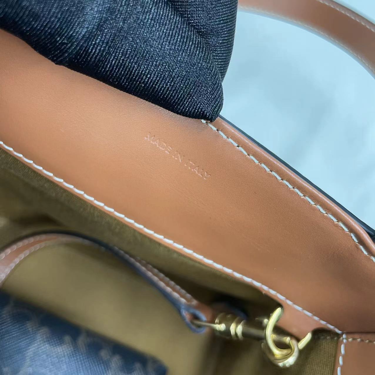 Celine Cuir Triopé Canvas Cube Bag Triumph Tan For Women 6in/15cm 199202EIN.04LU - Soul Replicas