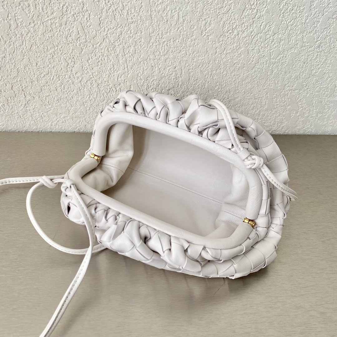 Bottega Veneta Mini Pouch White. For Women. Women-s Bags 8.6in/22cm 585852VCPP19644 - Soul Replicas