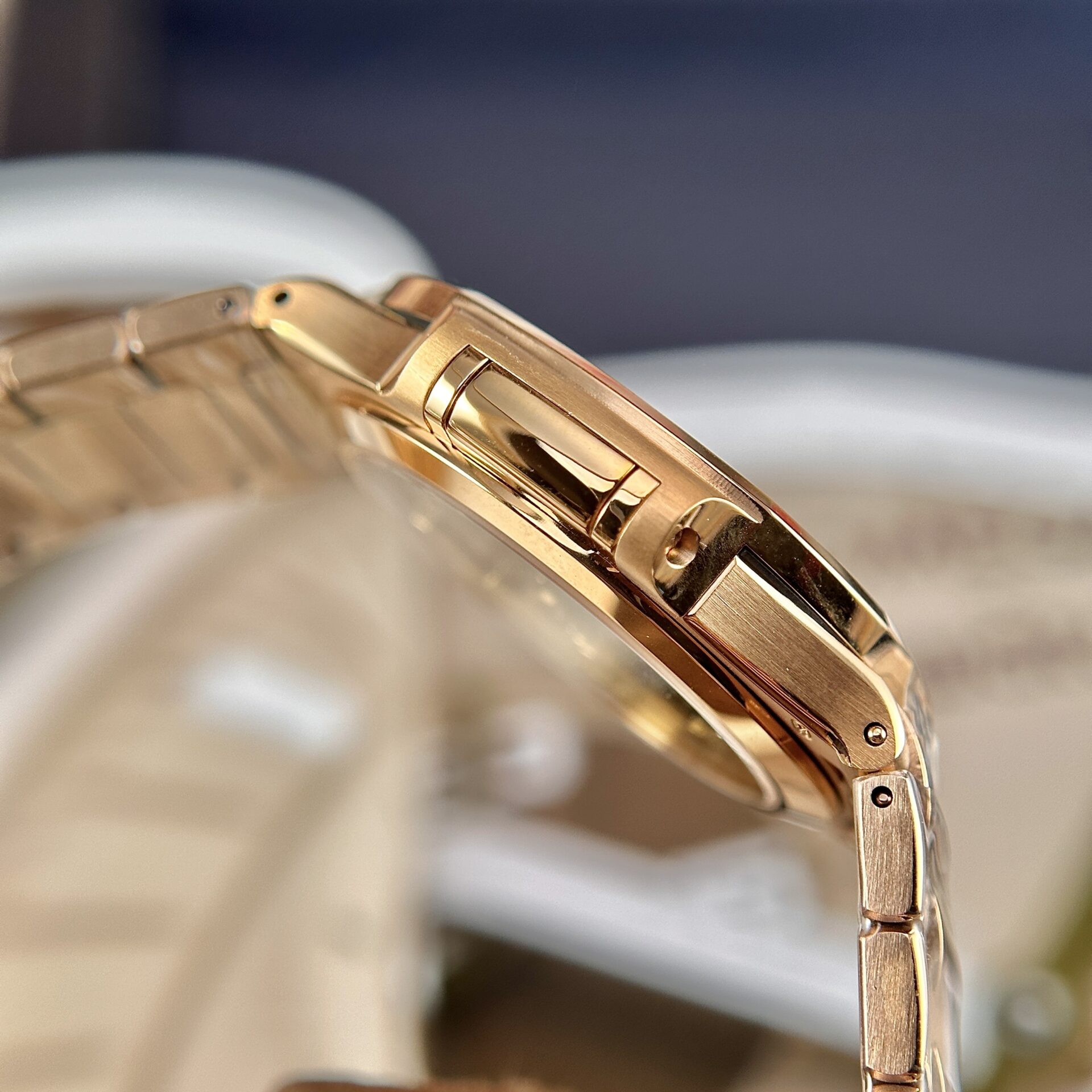 Patek Philippe Nautilus 7118 Replica Watch Rose Gold 3K Factory 35.2mm - Soul Replicas