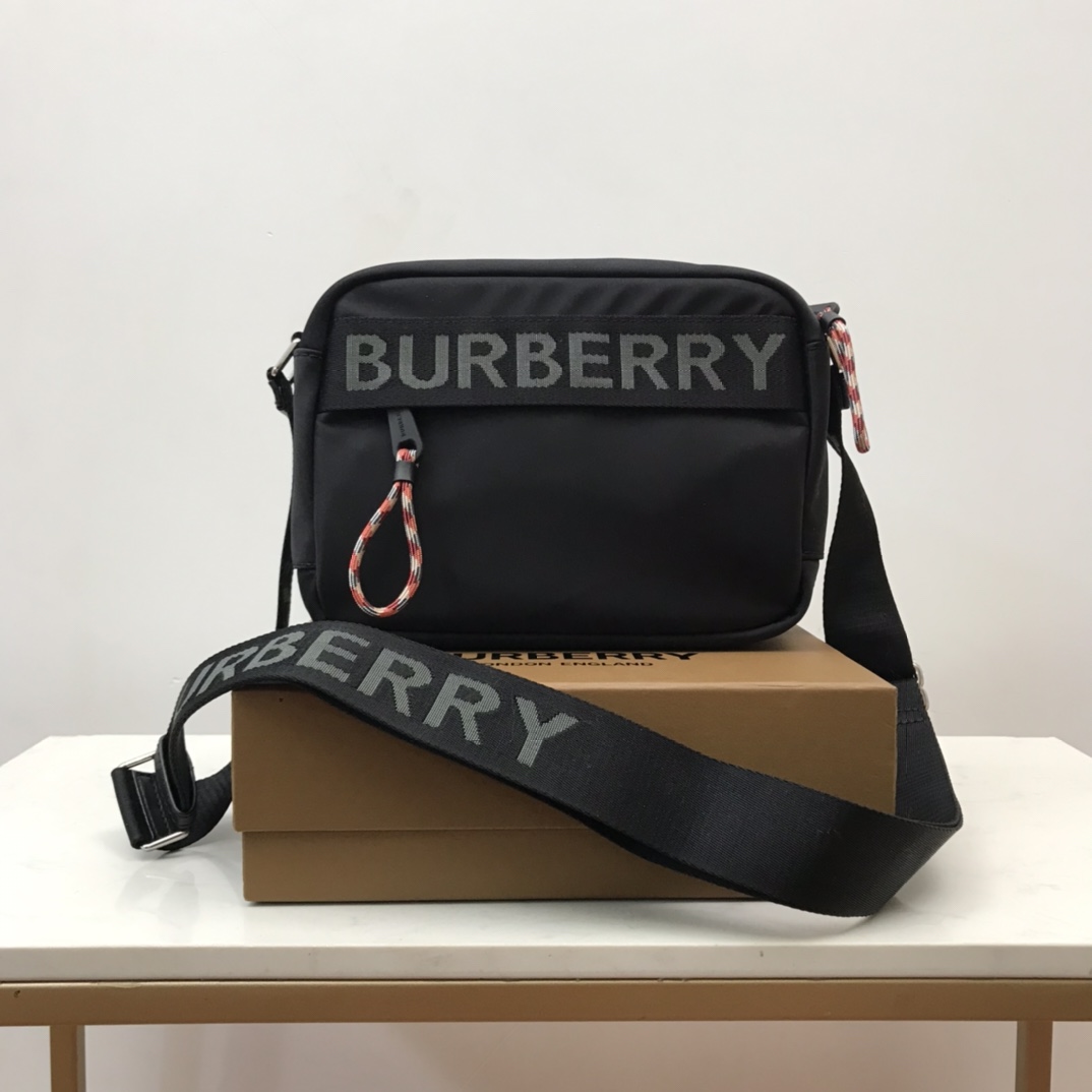 Burberry Logo Detail Nylon Crossbody Bag Black For Men. Men-s Bags 8.7in/22cm - Soul Replicas