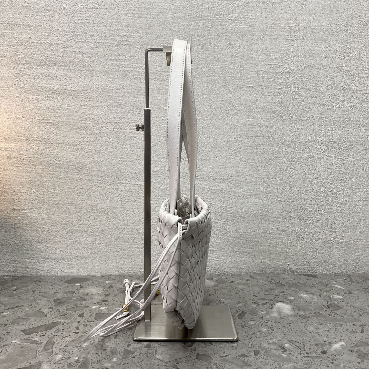 Bottega Veneta Shoulder Bag White. For Women. Women's Bags 10.2in/26cm 651811V08Z19143 - Soul Replicas