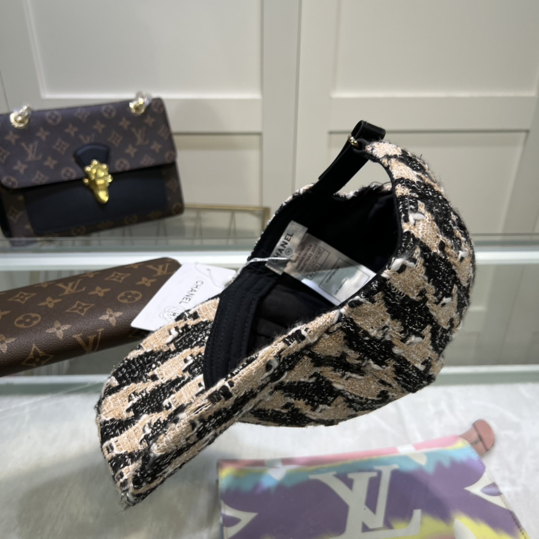 ChanelHat Black/Beige - Soul Replicas