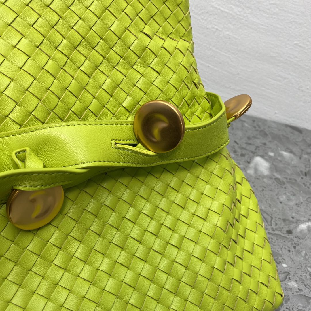 Bottega Veneta Intrecciato Shoulder Bag Neon Green. For Women. Women's Bags 10.2in/26cm - Soul Replicas