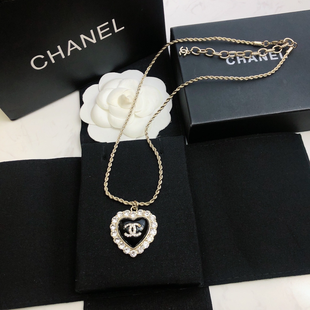 Chanel Necklace - Soul Replicas