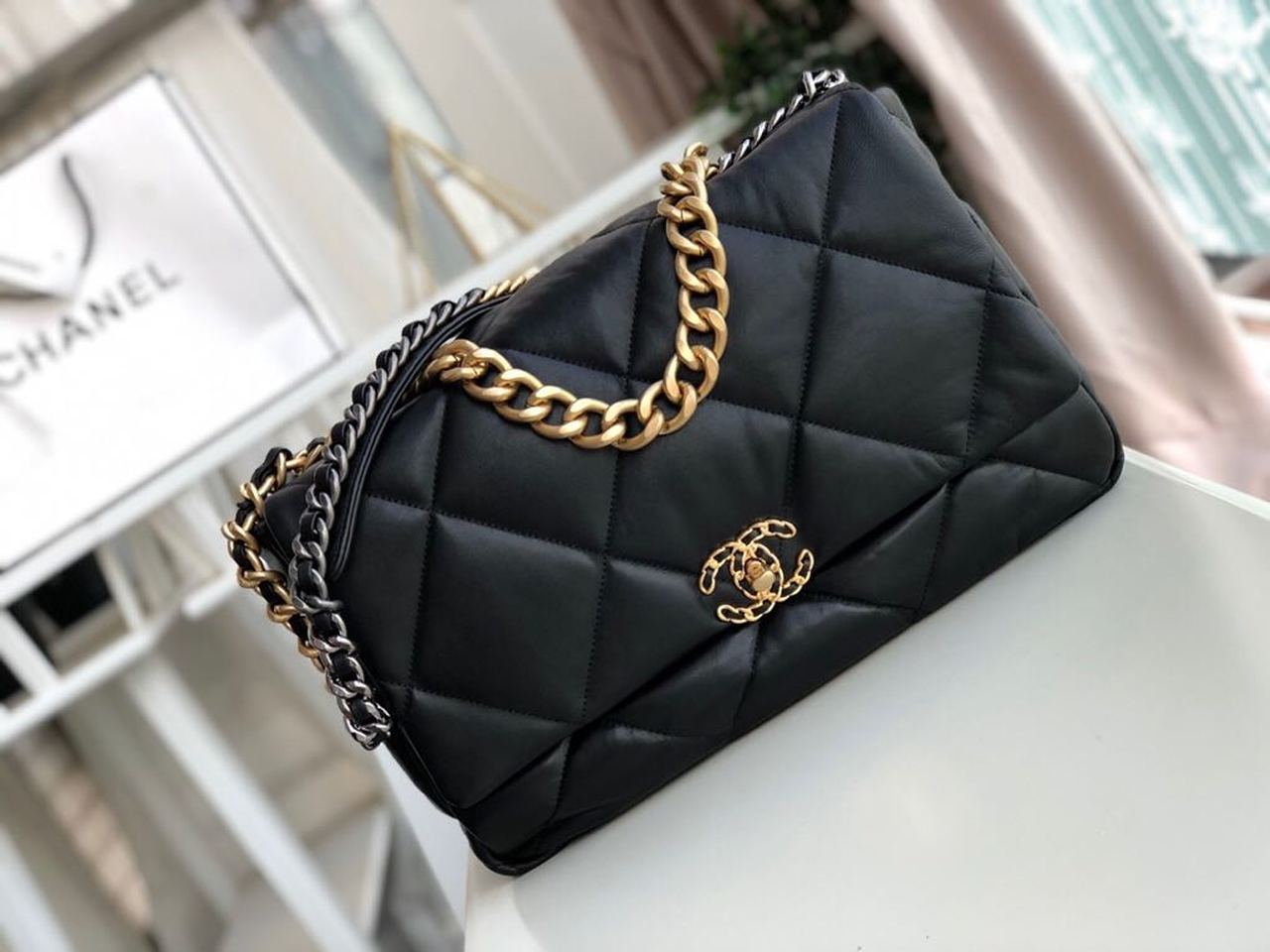 Chanel 19 Maxi Handbag Black For Women. Women-s Bags. Shoulder And Crossbody Bags 14in/36cm AS1162 B04852 94305 - Soul Replicas