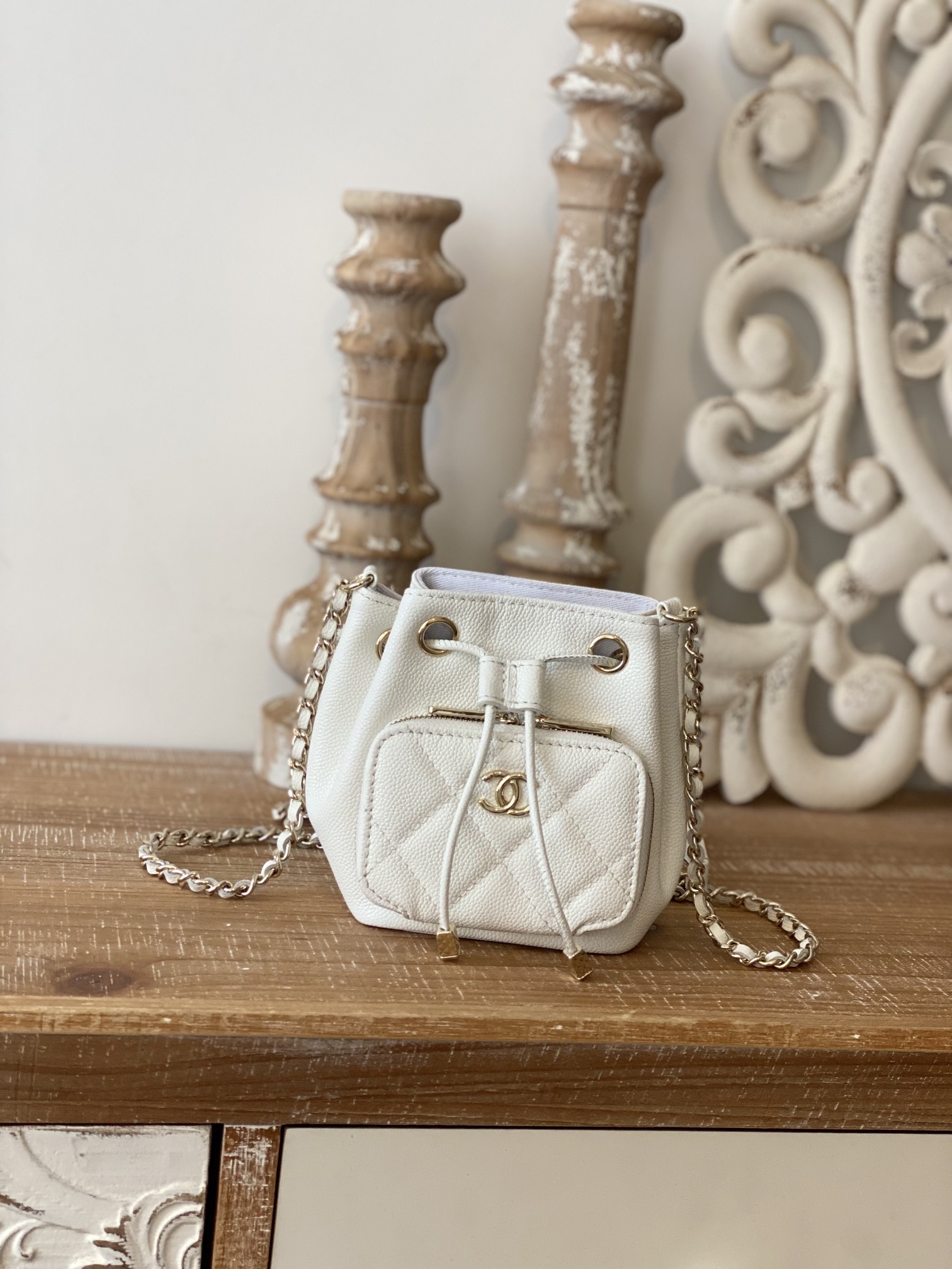 ChanelMini Bucket Bag With Strap White For Women. Women-s Bags 4.9in/12.5cm AP2913 B05052 10601 - Soul Replicas