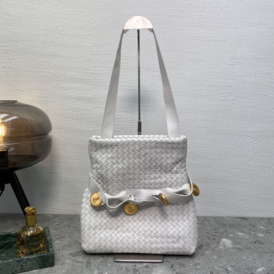 Bottega Veneta Intrecciato Shoulder Bag White. For Women. Women's Bags 10.2in/26cm - Soul Replicas