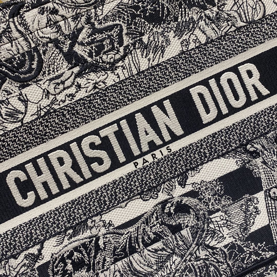 Christian Dior Medium Dior Book Tote Toile de Jouy Stripes Embroidery. Navy Blue. For Women Women's Handbags. 36cm CD M1296ZRLP_M928 - Soul Replicas