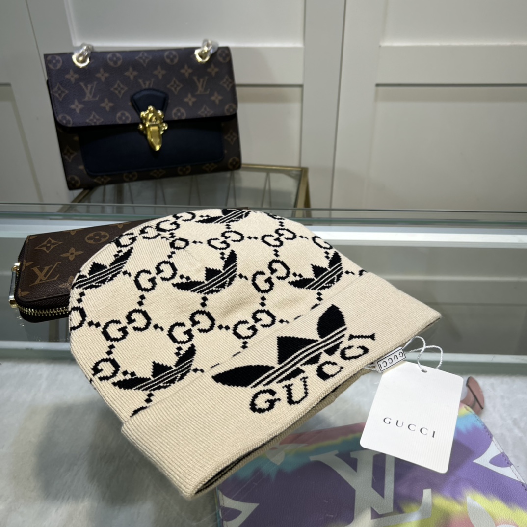 Gucci Beanie Cashmere In Beige - Soul Replicas