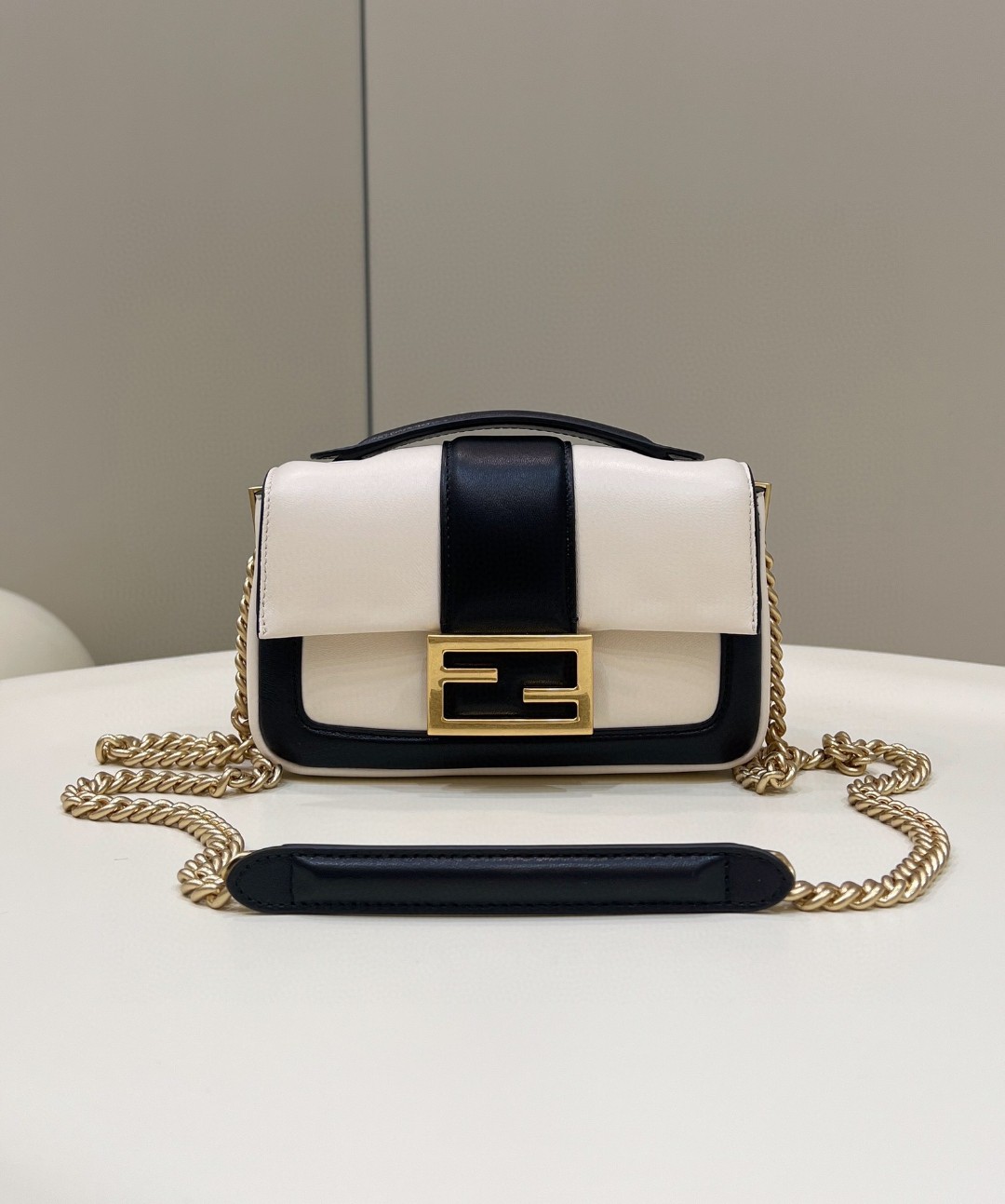 Fendi Baguette Chain Black and White Bag For Woman 19cm/7.5in - Soul Replicas