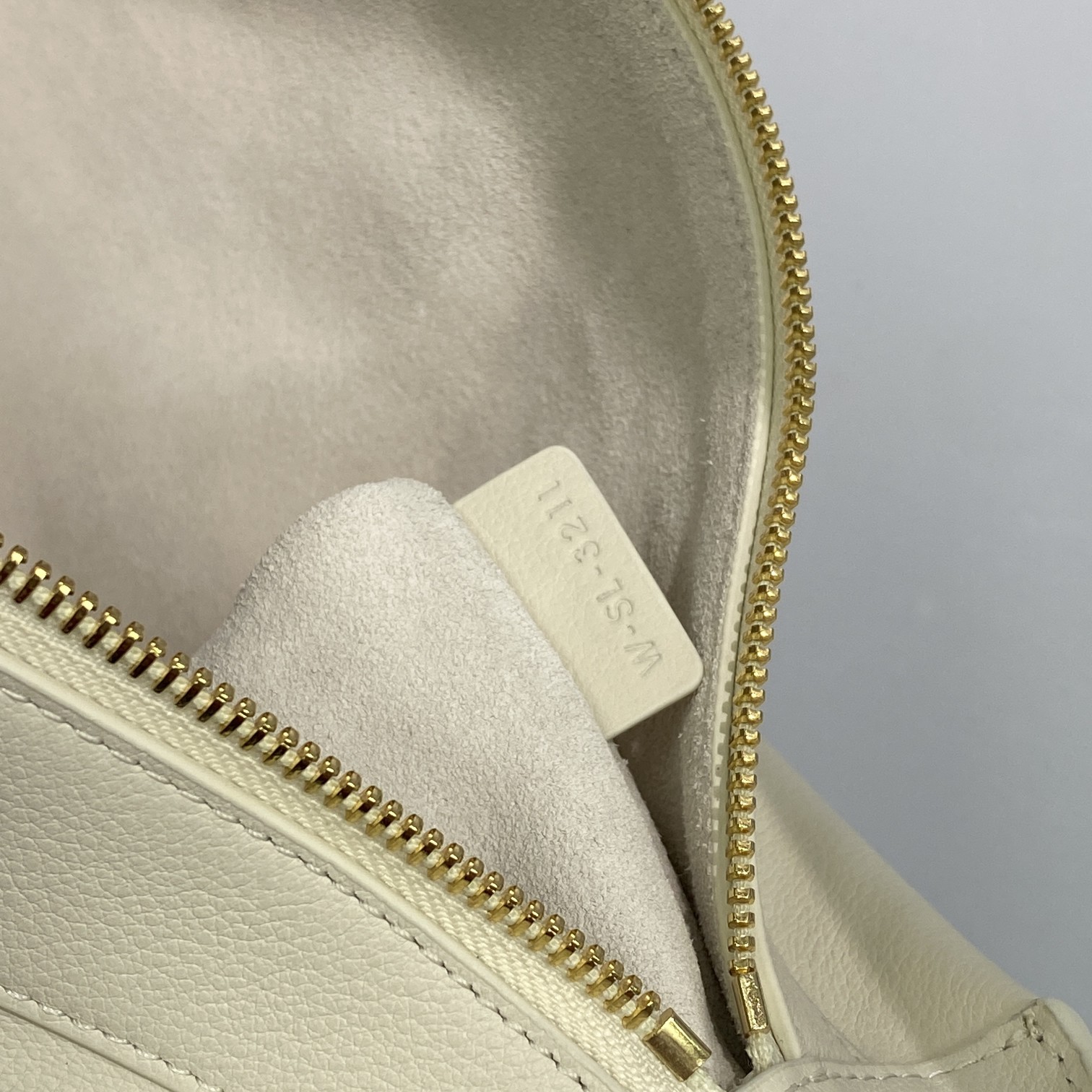 Celine Medium Romy In Supple White For Women 13in/34cm 197443DPJ.01RC - Soul Replicas