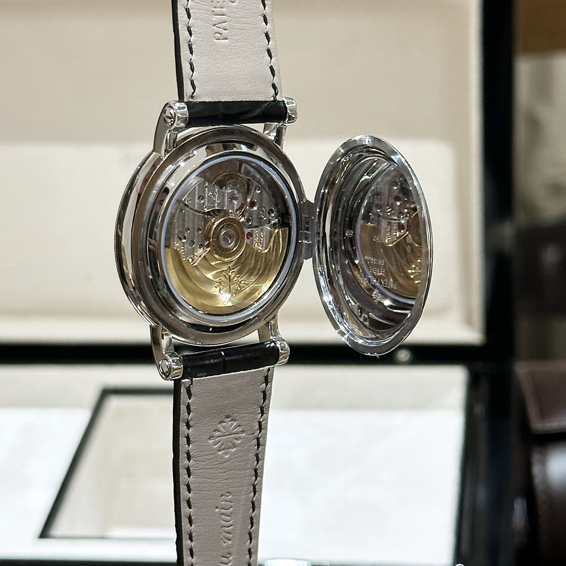 Patek Philippe Calatrava 5153 Replica Watch Black ZF Factory 38mm - Soul Replicas