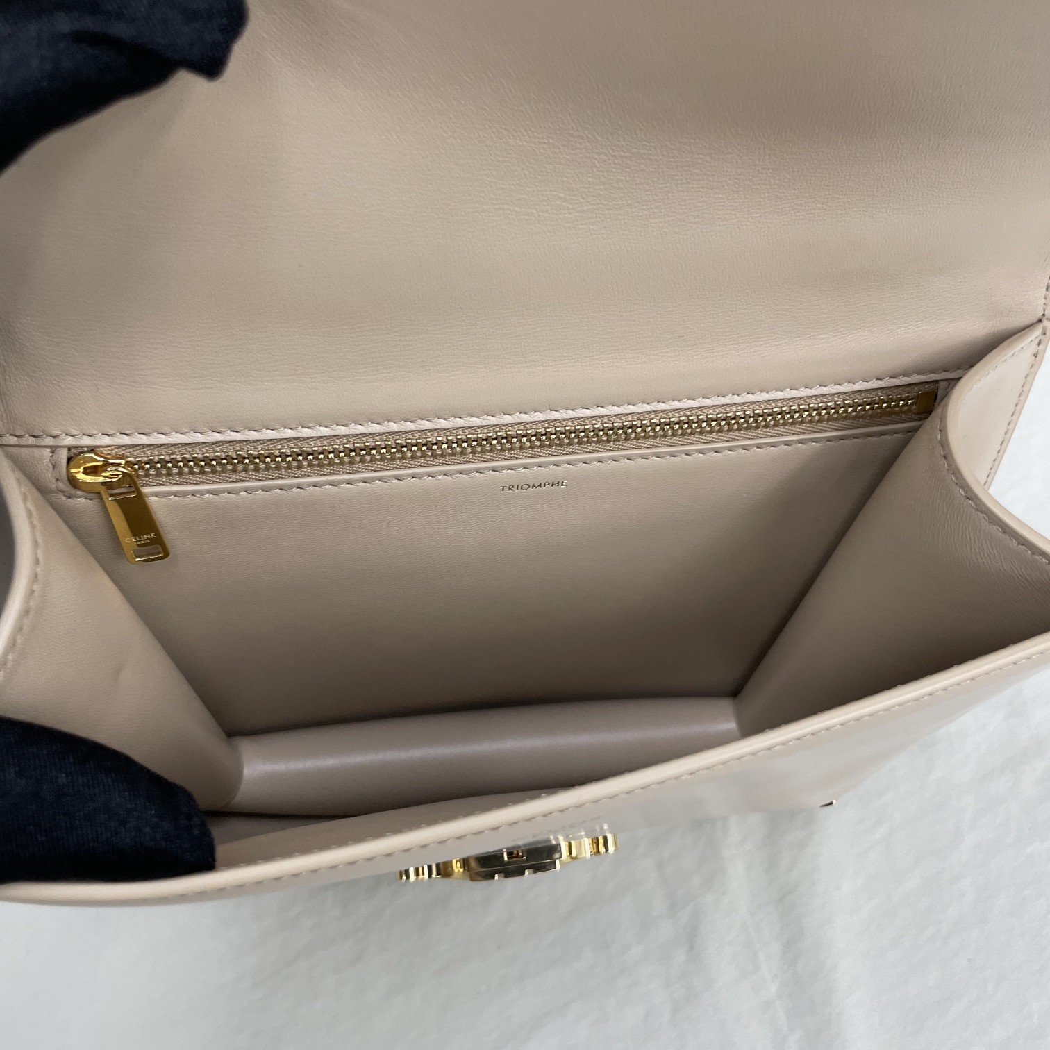 Celine Chain Besace Triomphe Nude For Women 10in/24.5cm 199273BF4.03ND - Soul Replicas