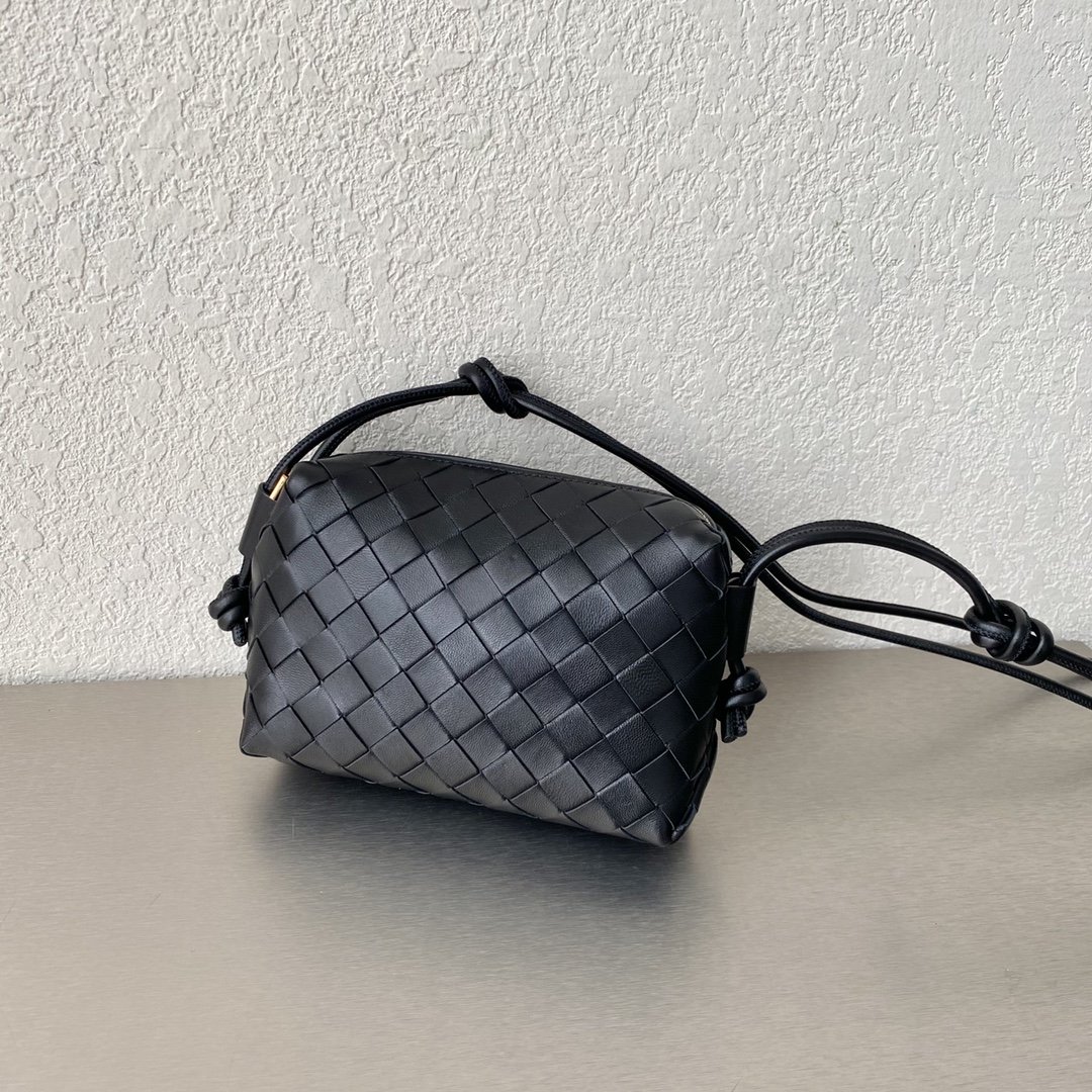 Bottega Veneta Mini Loop Camera Bag Black. For Women. Women's Bags 6.7in/17cm 680254V1G118425 - Soul Replicas