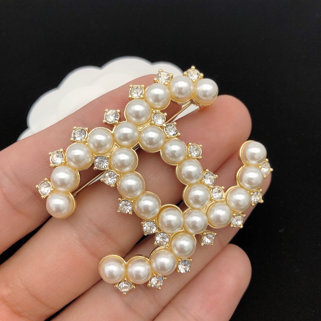 Chanel Brooch - Soul Replicas