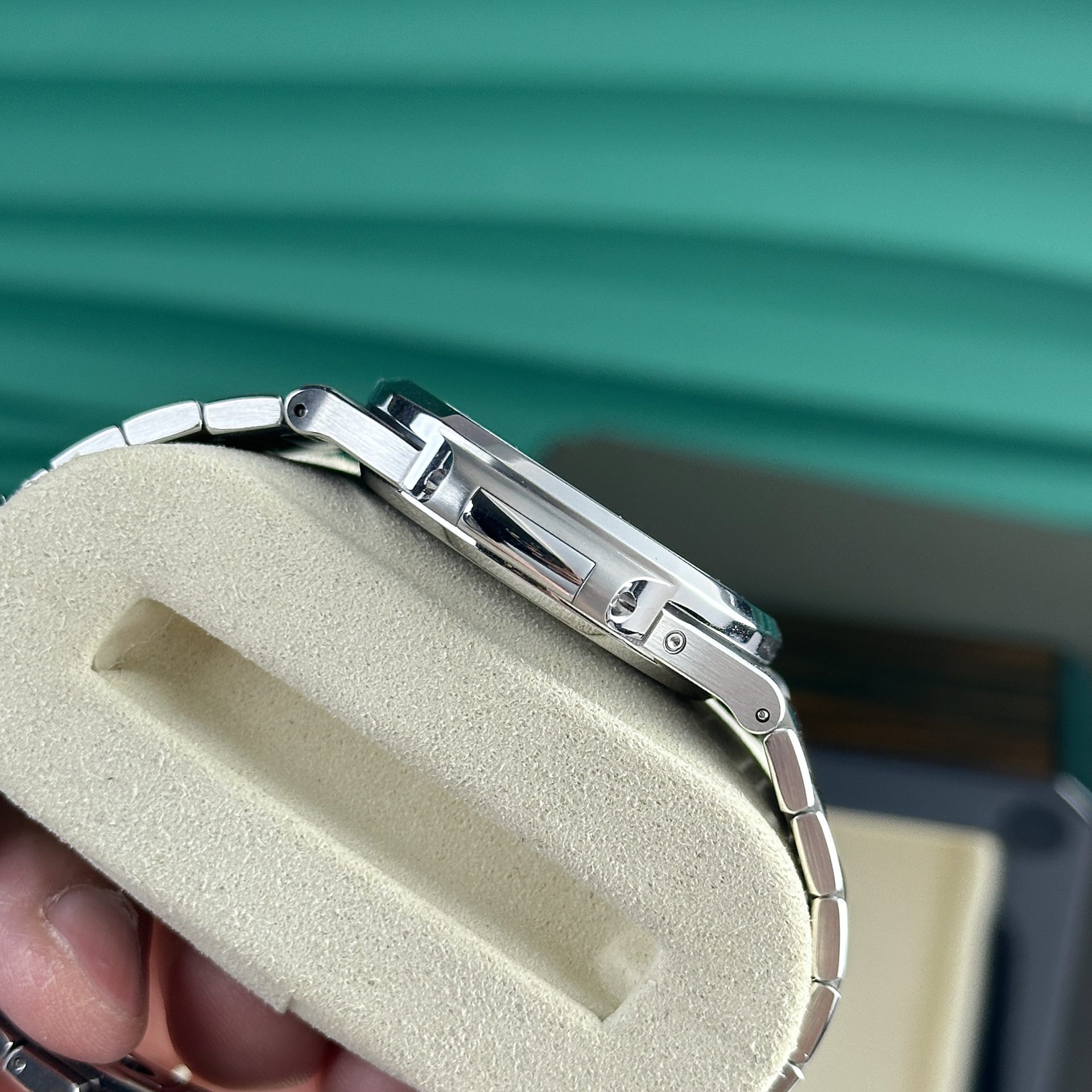 Patek Philippe Best Replica Watch Nautilus 5712 Custom Authentic Details 40mm - Soul Replicas