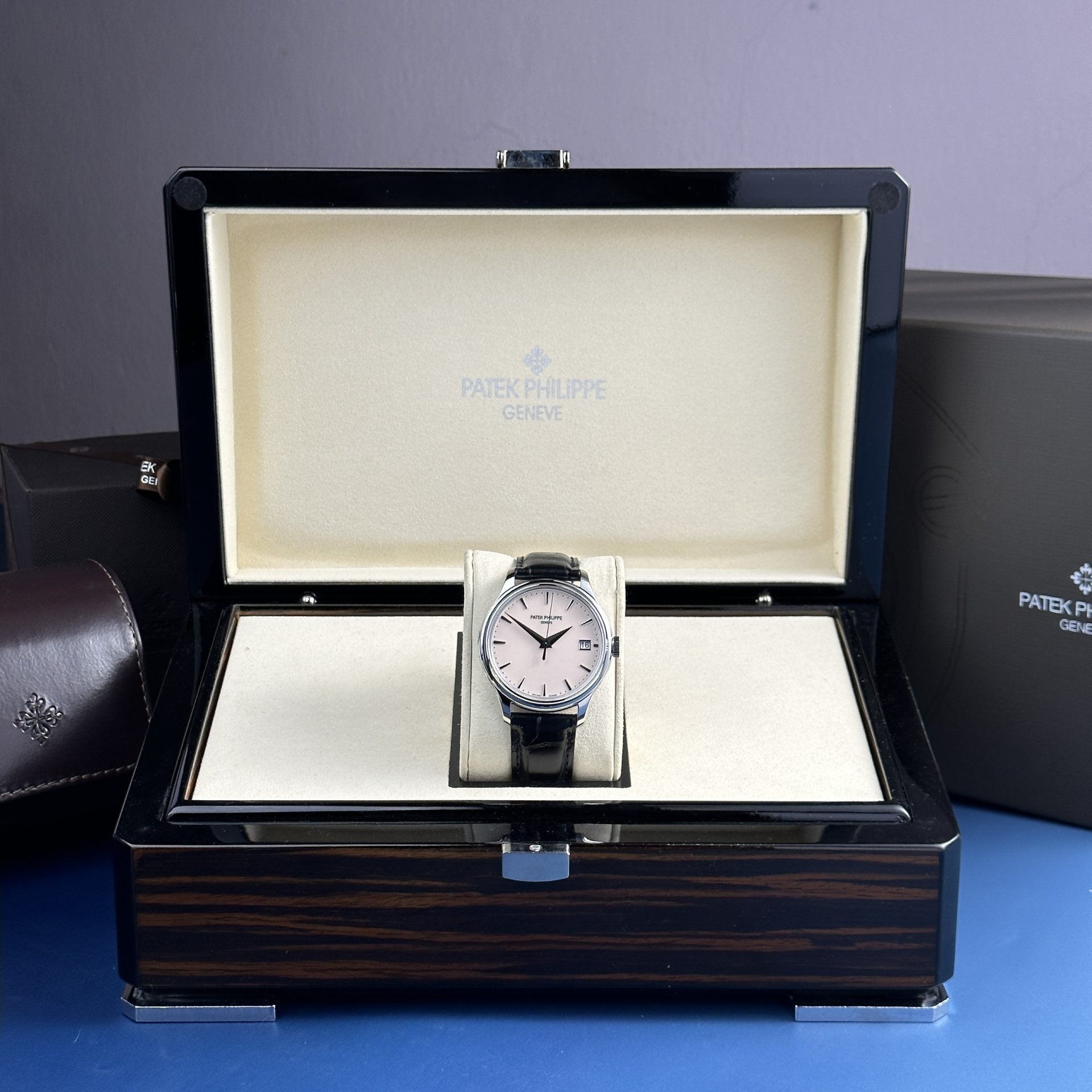 Patek Philippe Replica Watch Calatrava 5227G Mechanical Ivory Dial 3K Factory 39mm - Soul Replicas