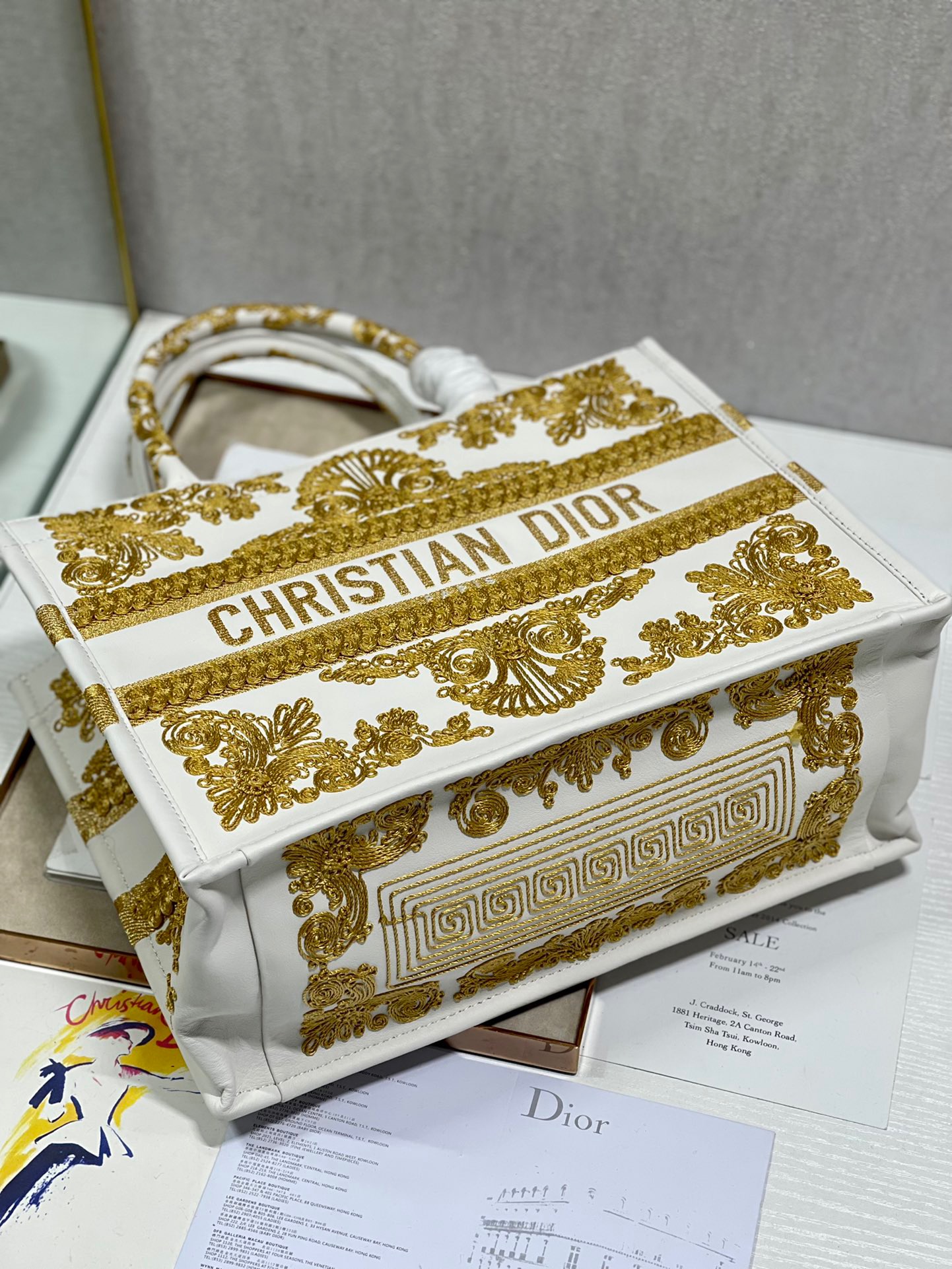 Christian Dior Medium Dior Book Tote Gold And White. For Women. Women's Handbags 14in/36cm CD - Soul Replicas