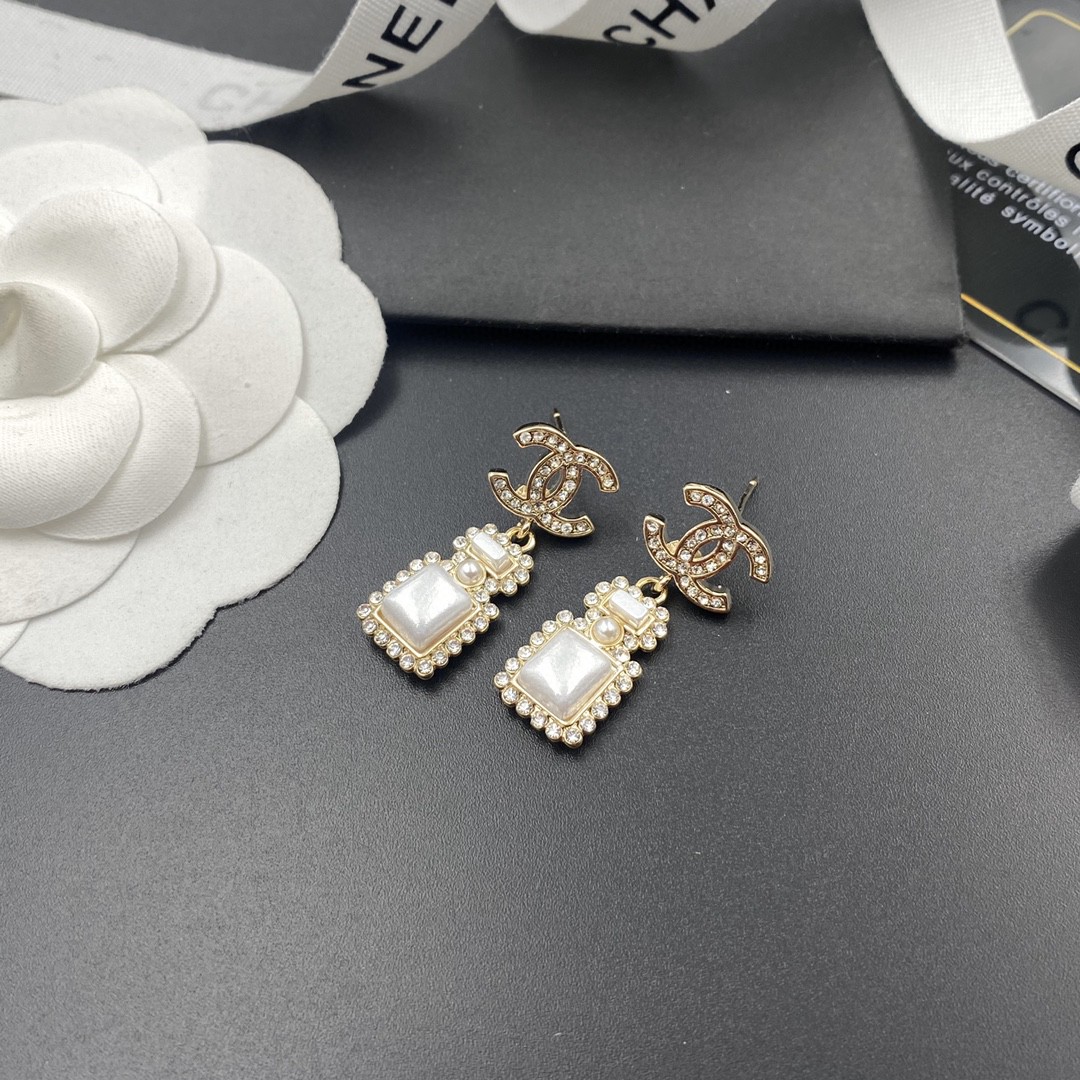 Chanel Earrings - Soul Replicas