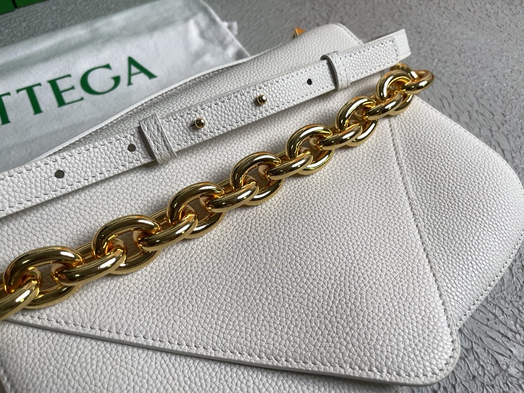 Bottega Veneta Mount White. For Women. Women's Bags 10.6in/27cm - Soul Replicas