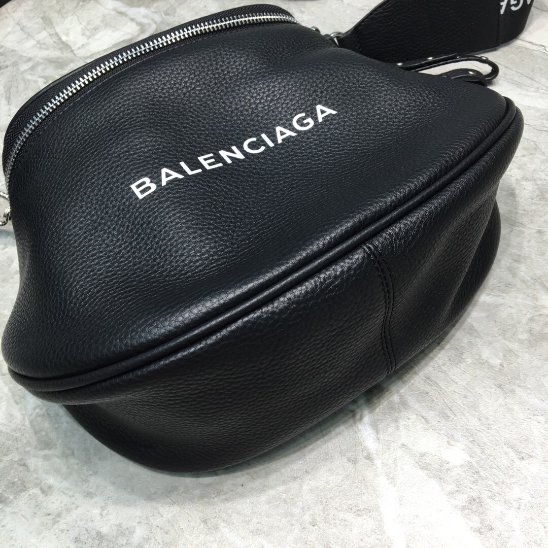 Balenciaga Sling Bag In Black. For Women. Women-s Bags 9.1in/23cm - Soul Replicas
