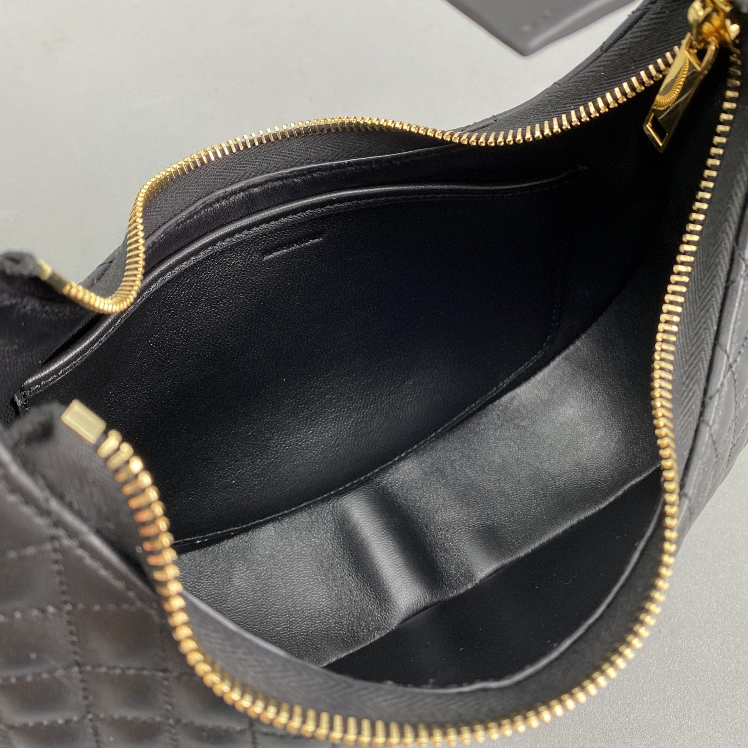 Celine Ava Bag Black For Women 9in/23.5cm - Soul Replicas