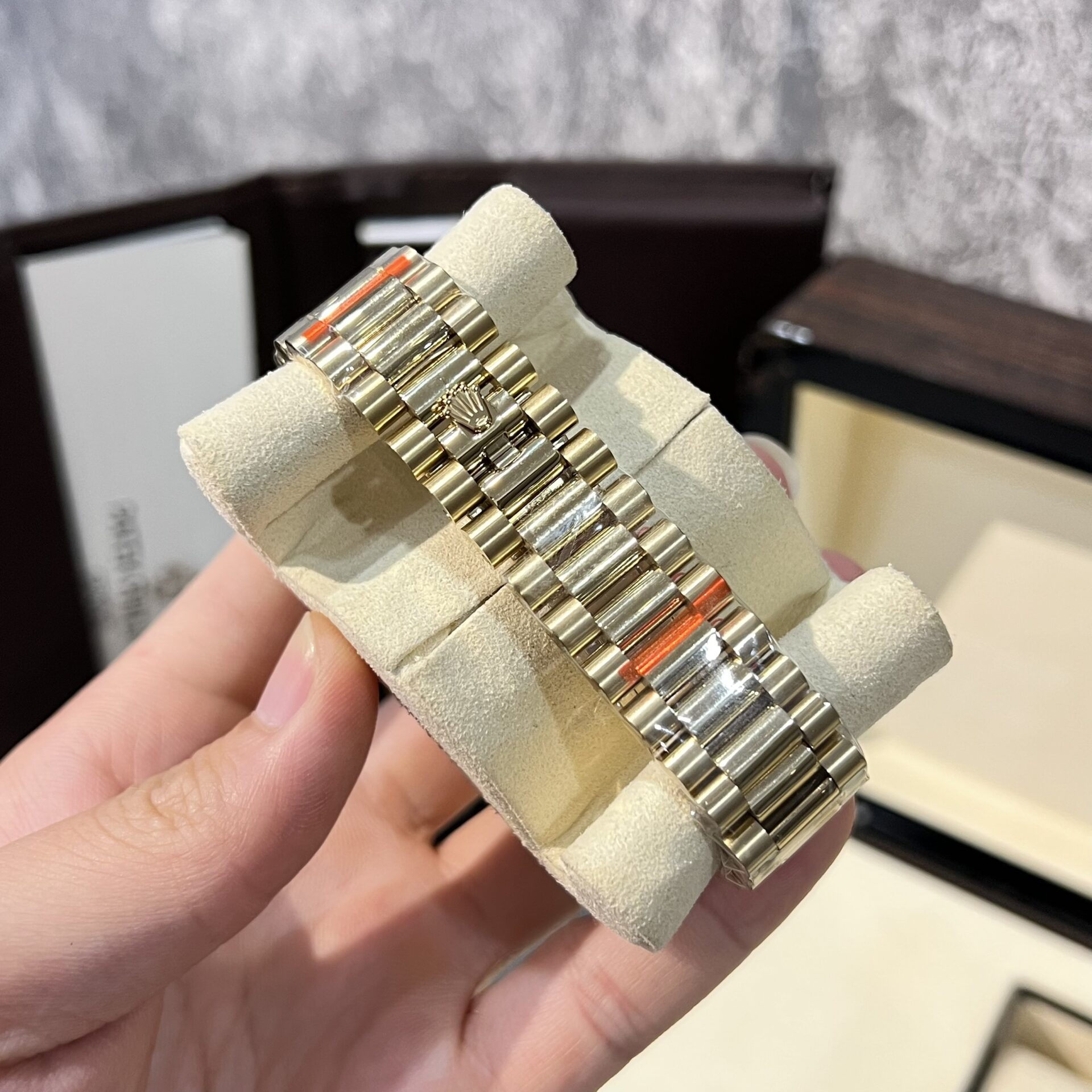 Rolex Day-Date 228238 Replica Watch Green Dial Refined 166gr GM V2 40mm - Soul Replicas