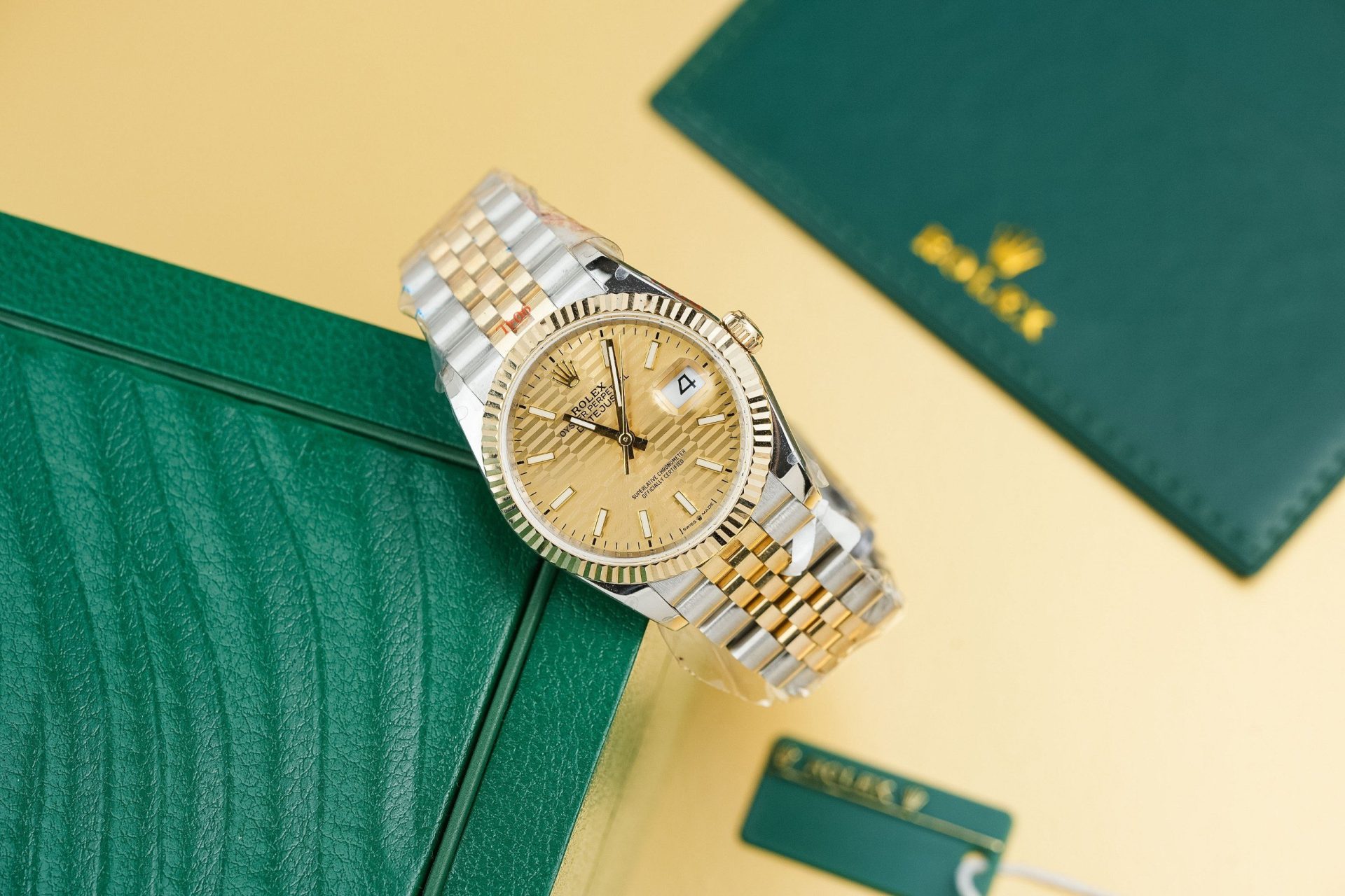 Rolex Best Replica Watch DateJust 126233 Yellow Champagne Fluted Dial Gold Wrapped 36mm - Soul Replicas