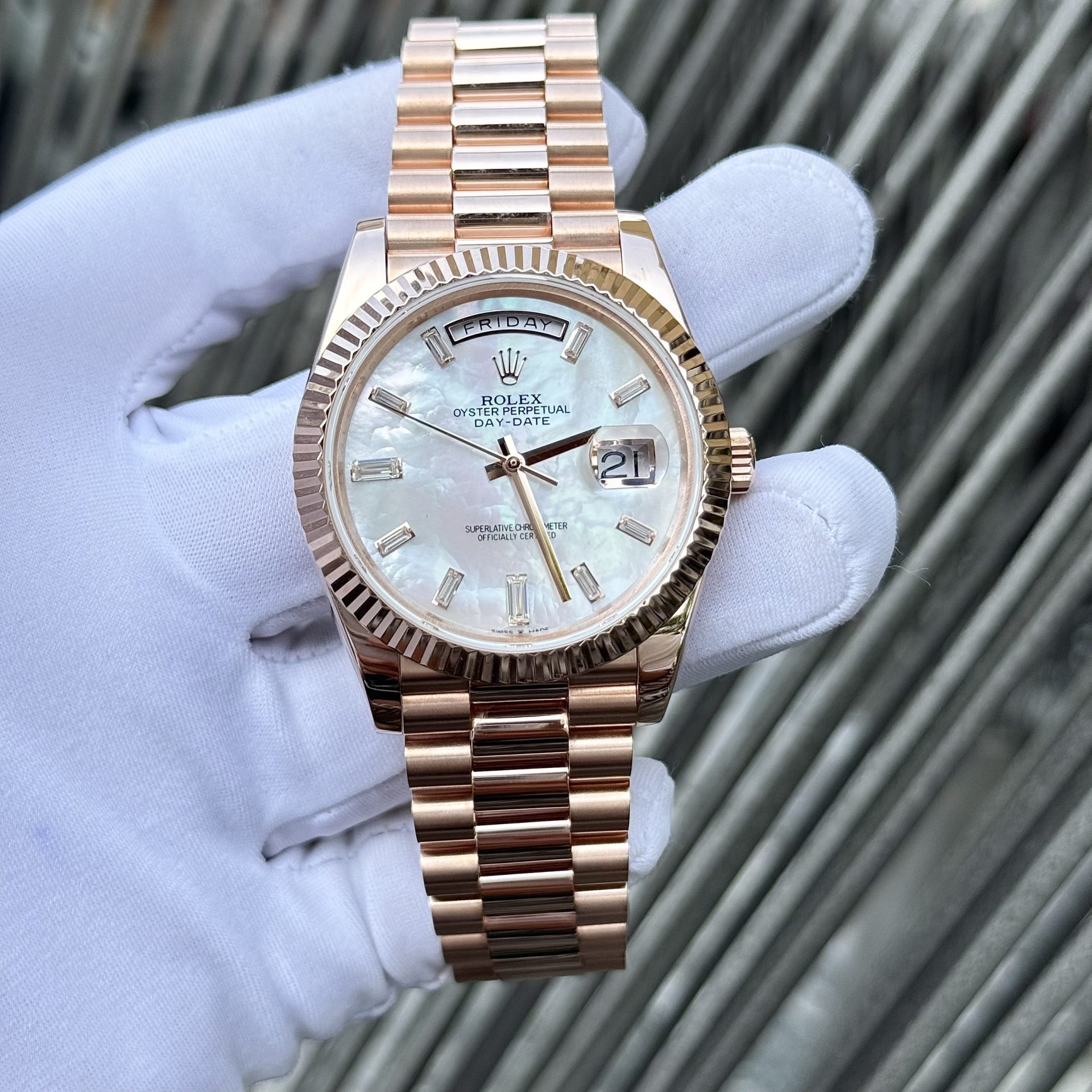 Rolex Best Fake Watch Day-Date Mother Of Pearl Dial Moissanite Gold Wrapped GM Factory 40mm - Soul Replicas