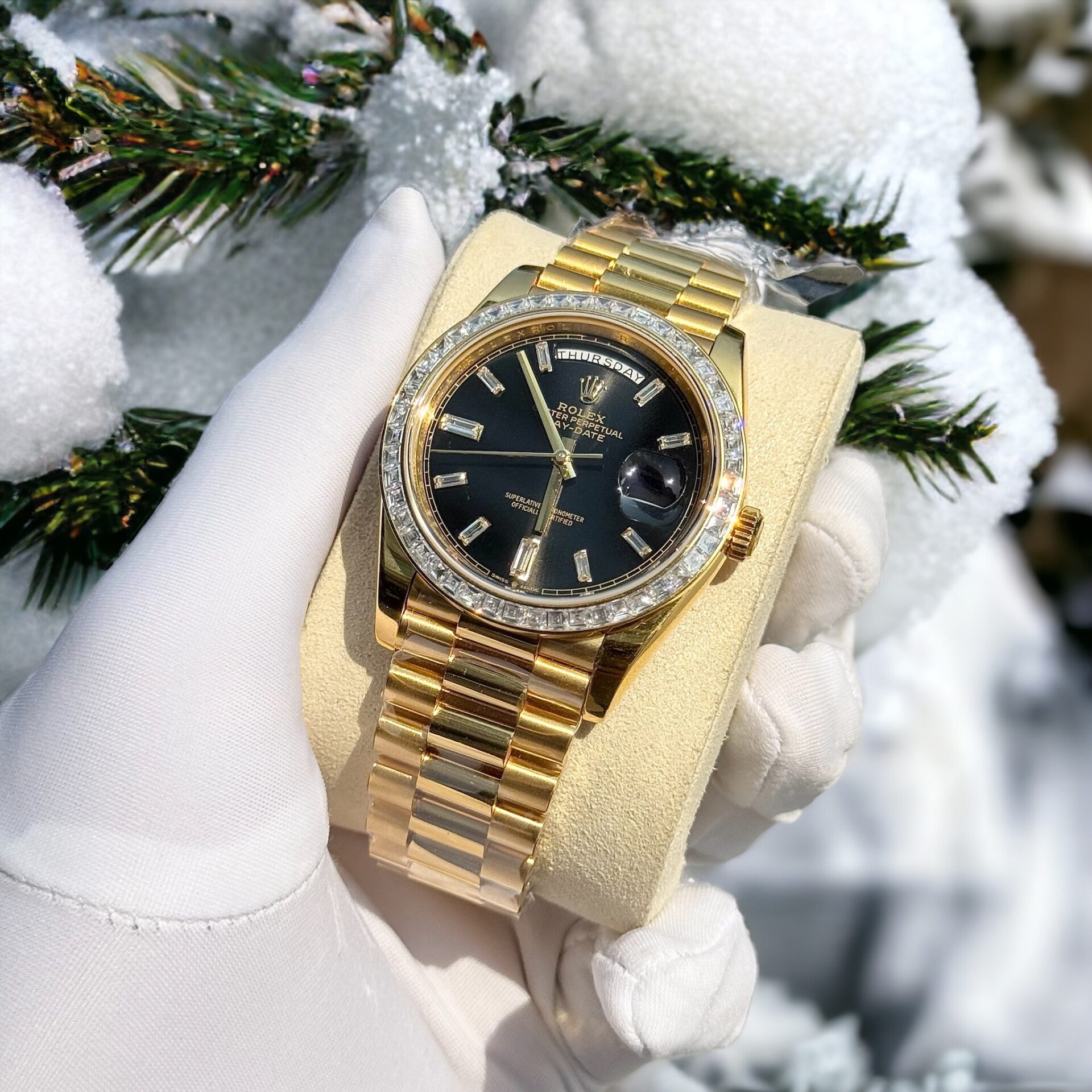 Rolex Day-Date 228238 Replica Watch 18K Gold Wrapped Moissanite Bezel GM 40mm - Soul Replicas